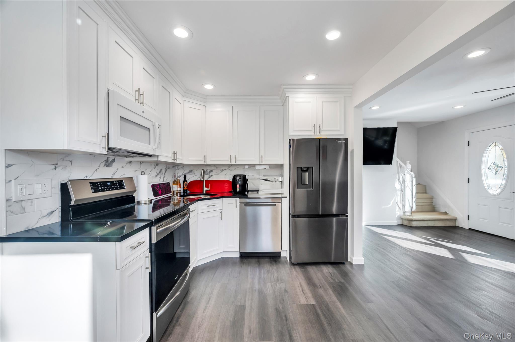 #5 photo, 15 Lehigh Avenue, Centereach , NY 11720