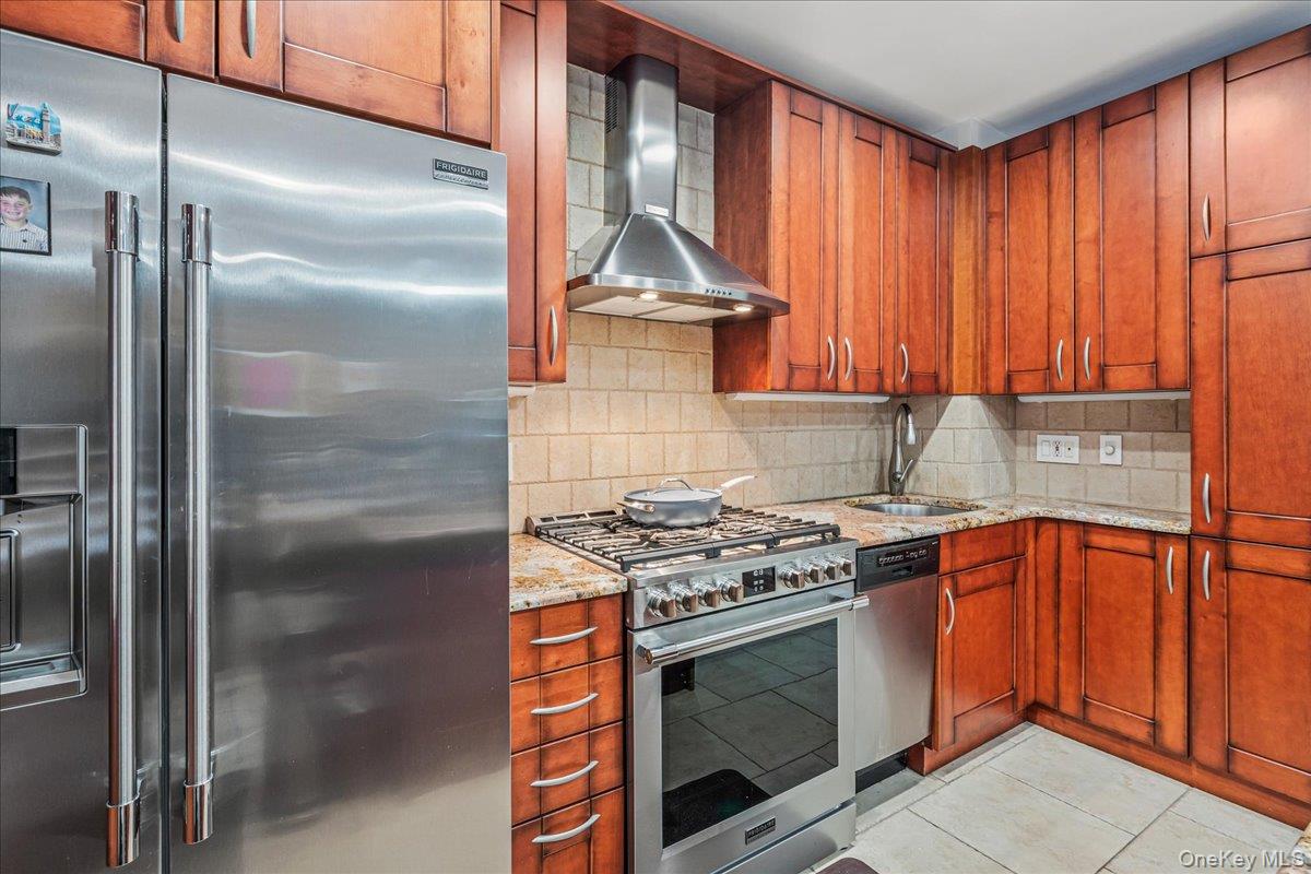 #12 photo, 6194 Grove Street, Ridgewood , NY 11385