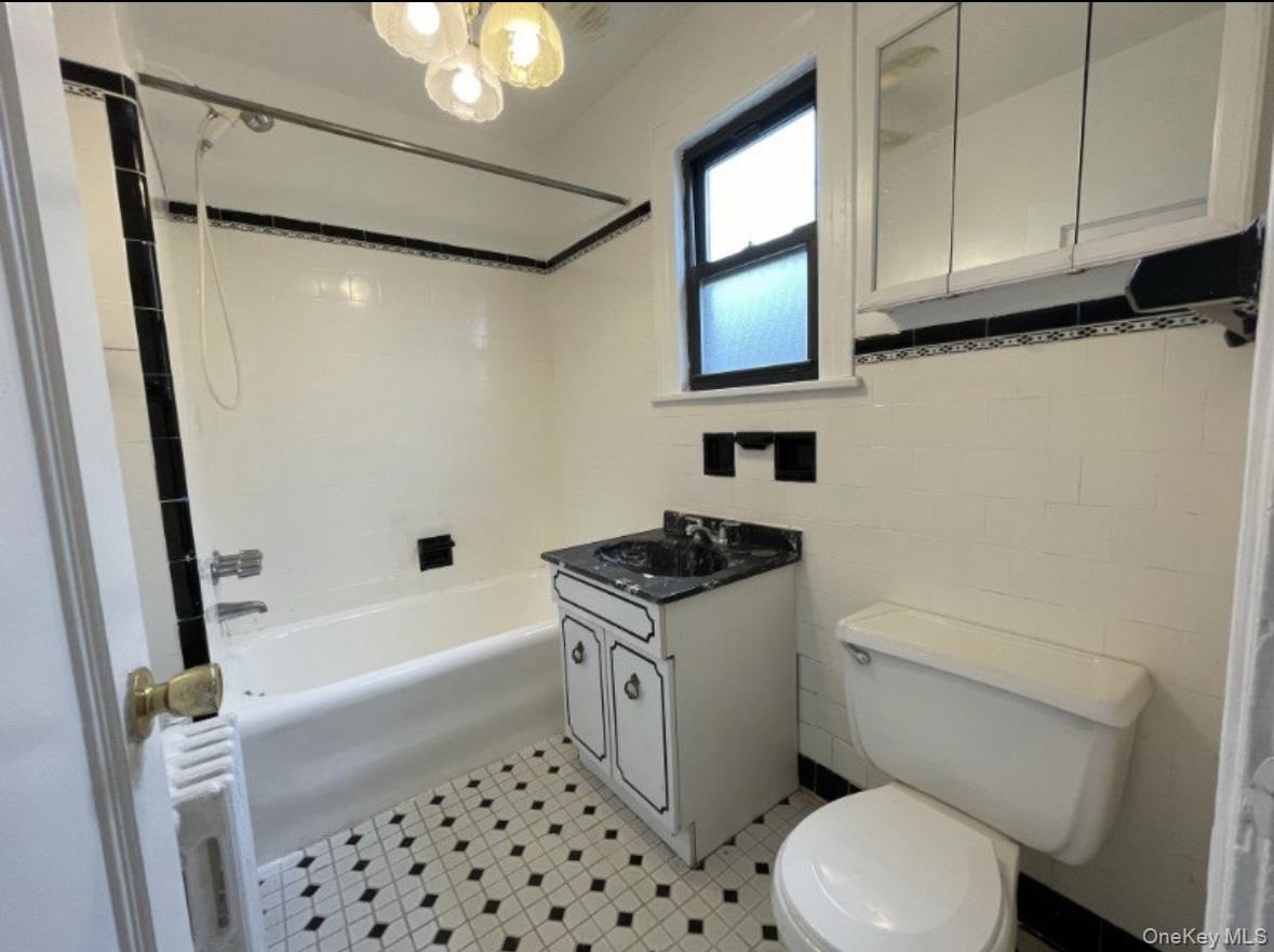 #1 photo, 20410 42nd Avenue, Bayside , NY 11361