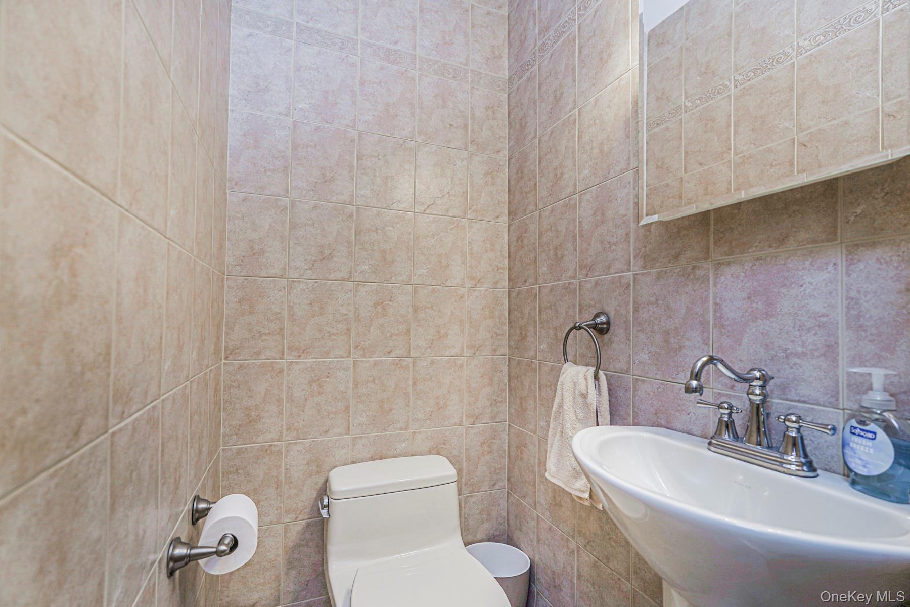 #19 photo, 2248 E 70th Street, Brooklyn , NY 11234