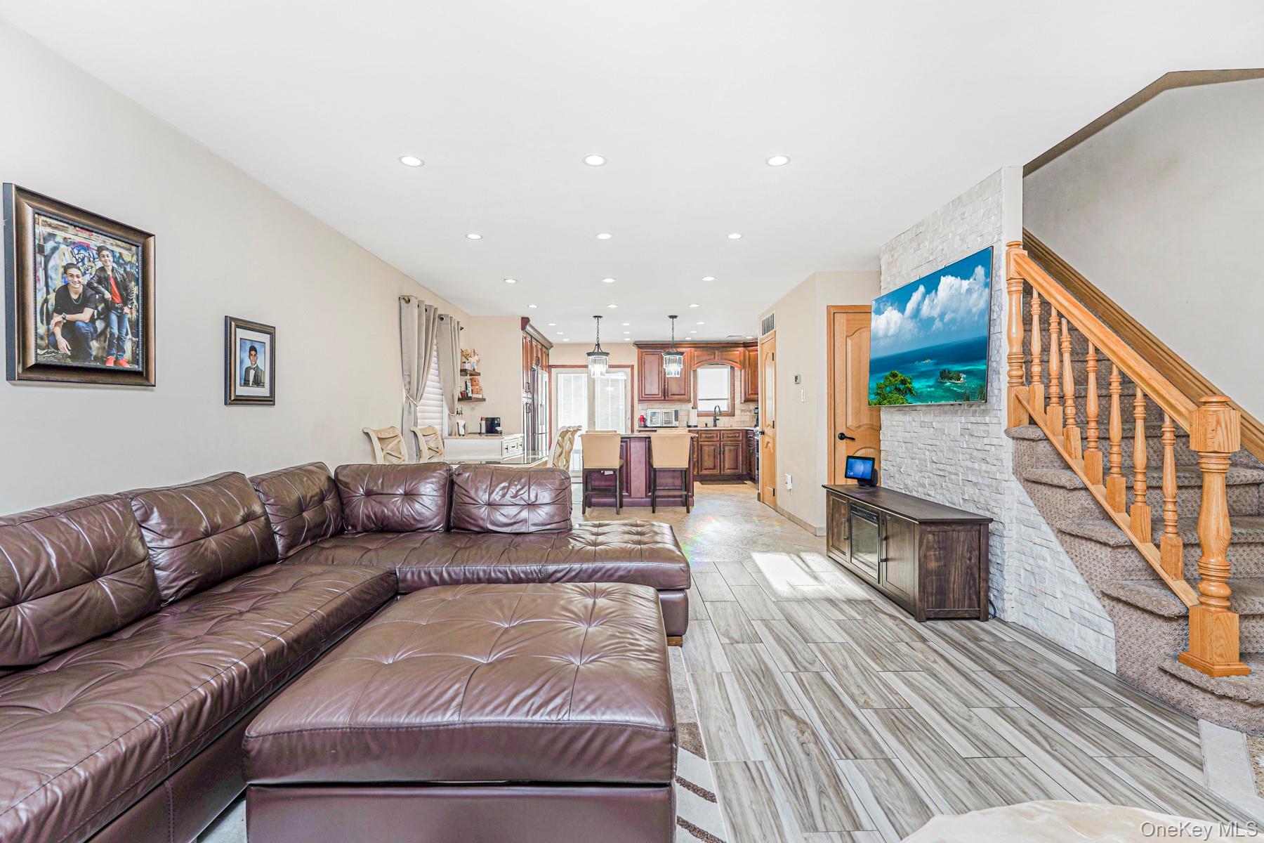 #3 photo, 2248 E 70th Street, Brooklyn , NY 11234