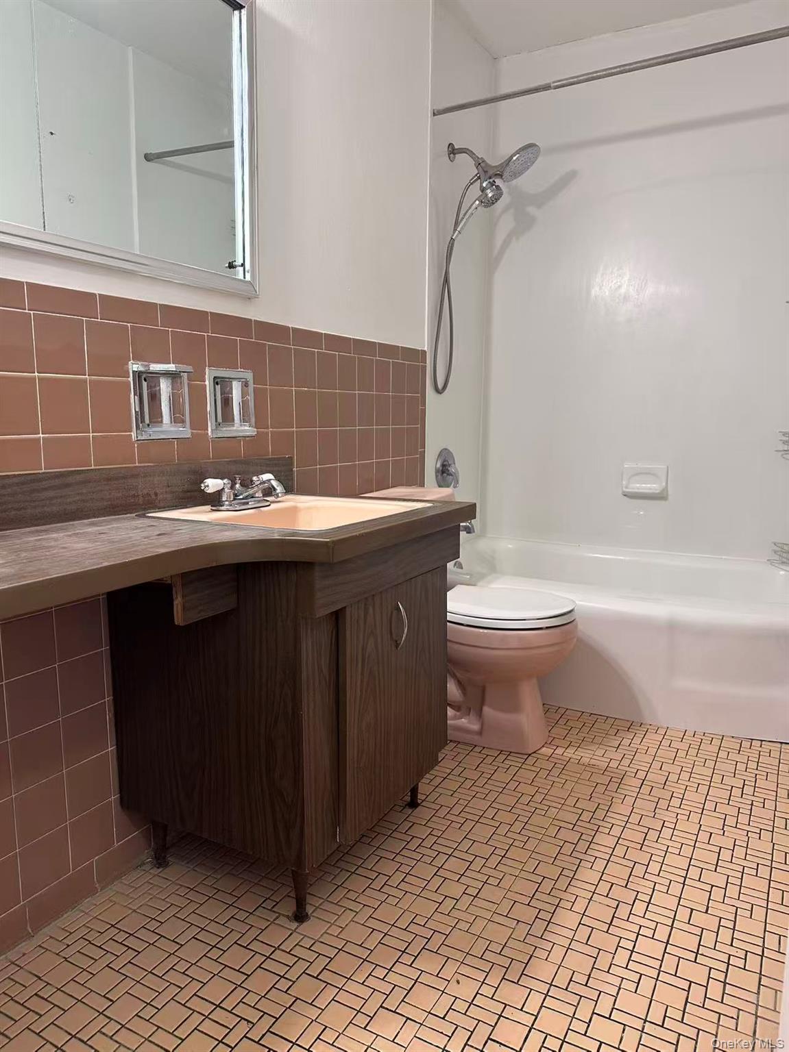 #3 photo, 81-05 149th Avenue, Howard Beach , NY 11414