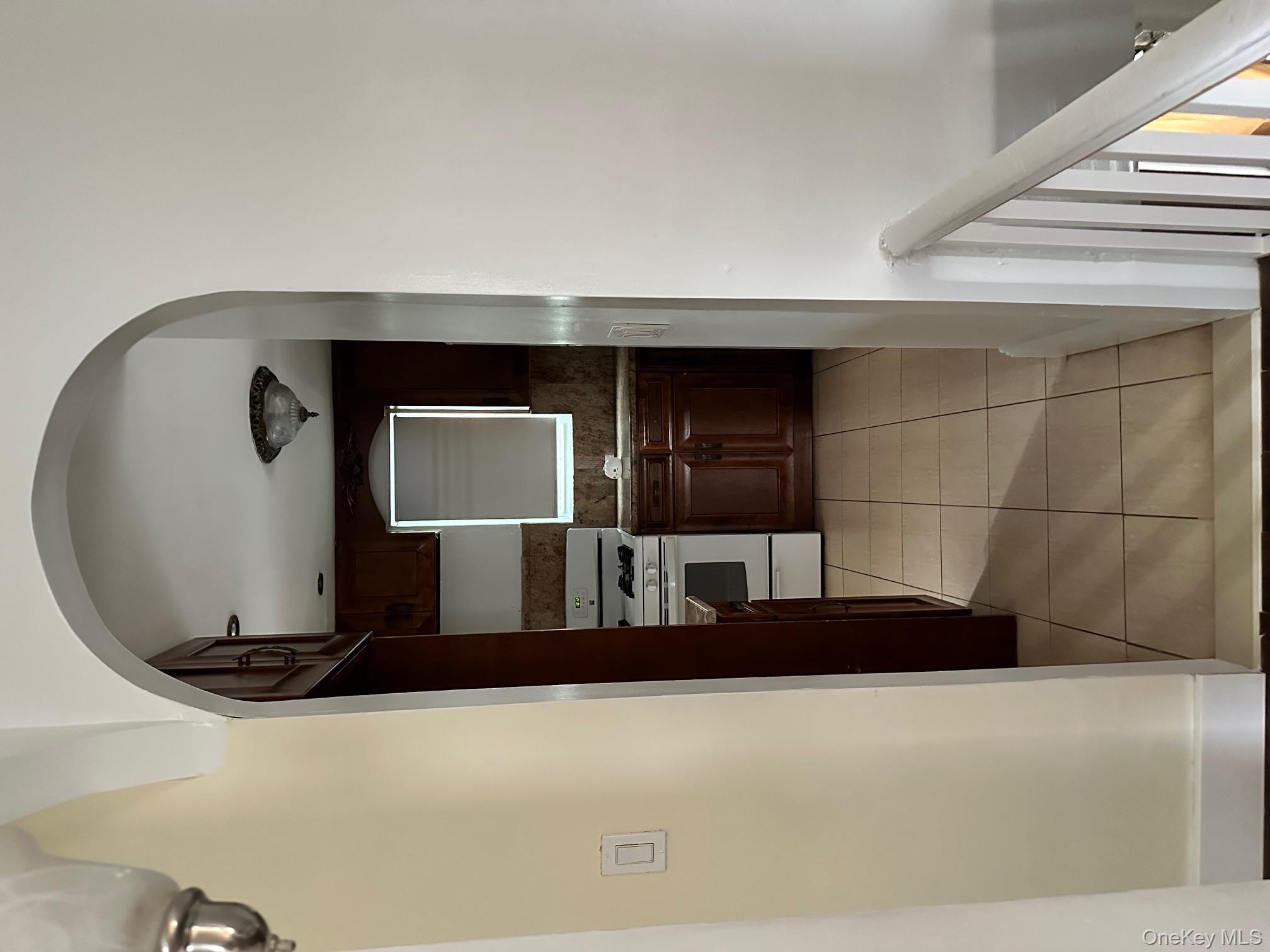 #4 photo, 93-31 215th Street, Queens Village , NY 11428