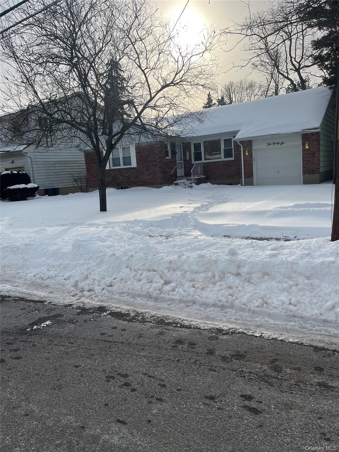 #1 photo, 1046 Little Neck Avenue, North Bellmore , NY 11710