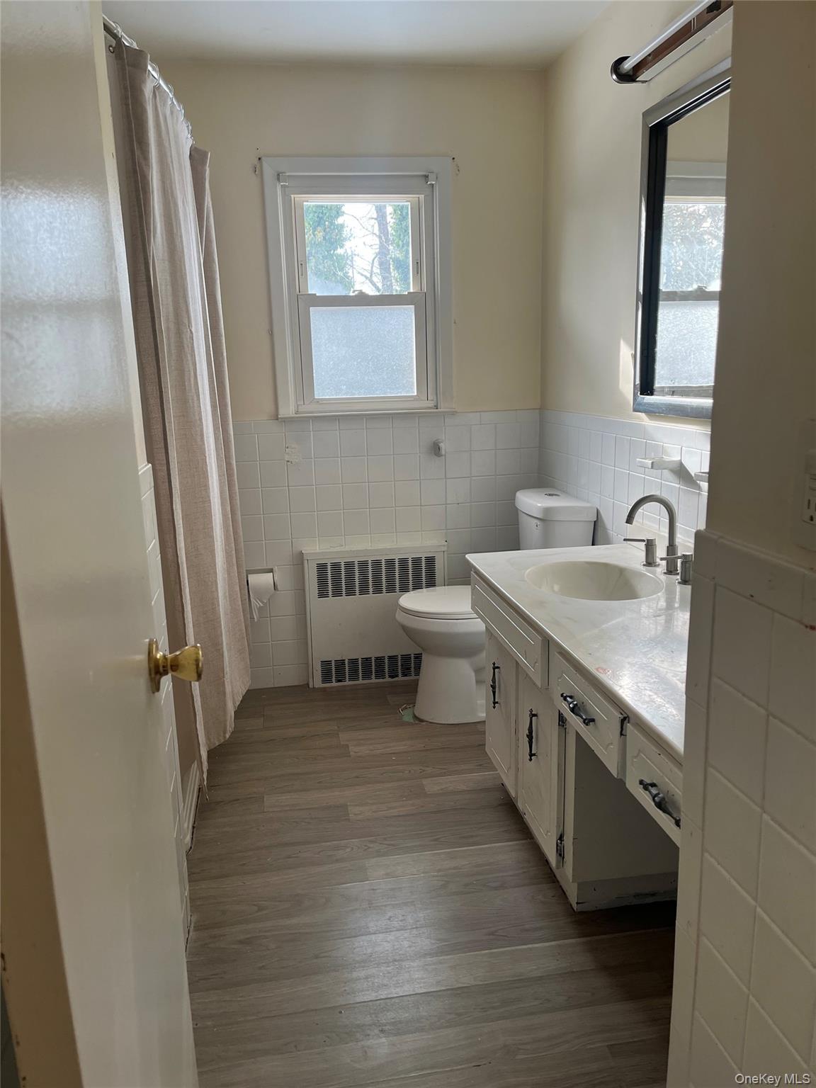 #4 photo, 1046 Little Neck Avenue, North Bellmore , NY 11710