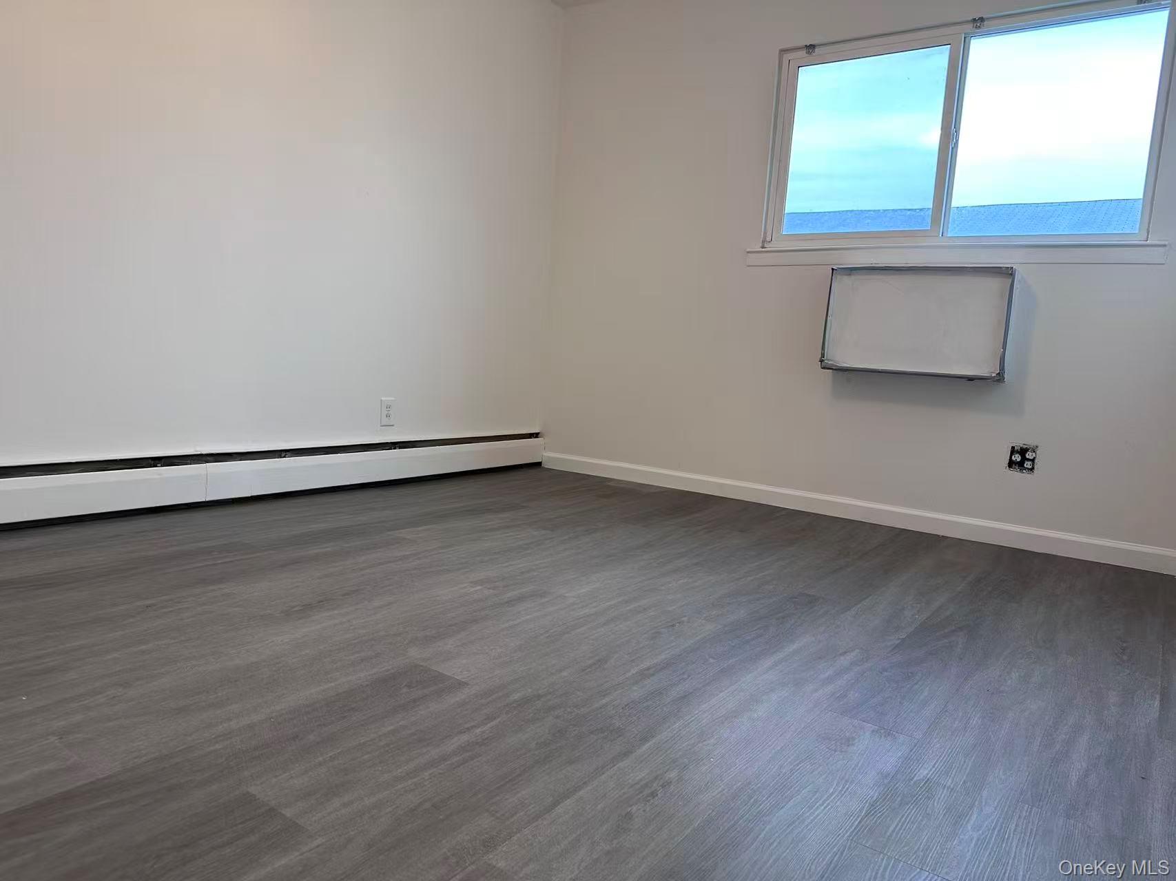 #9 photo, 81-05 149th Avenue, Howard Beach , NY 11414