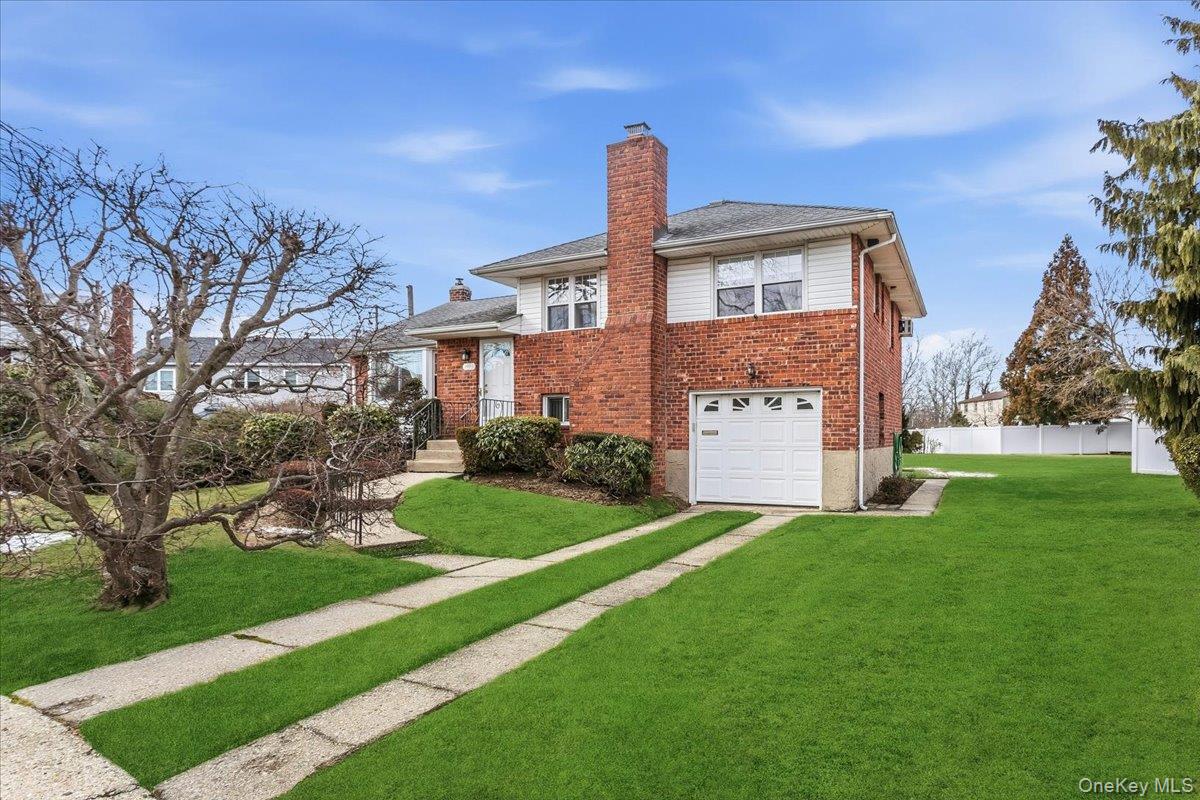 #1 photo, 2493 Lloyd Court, North Bellmore , NY 11710