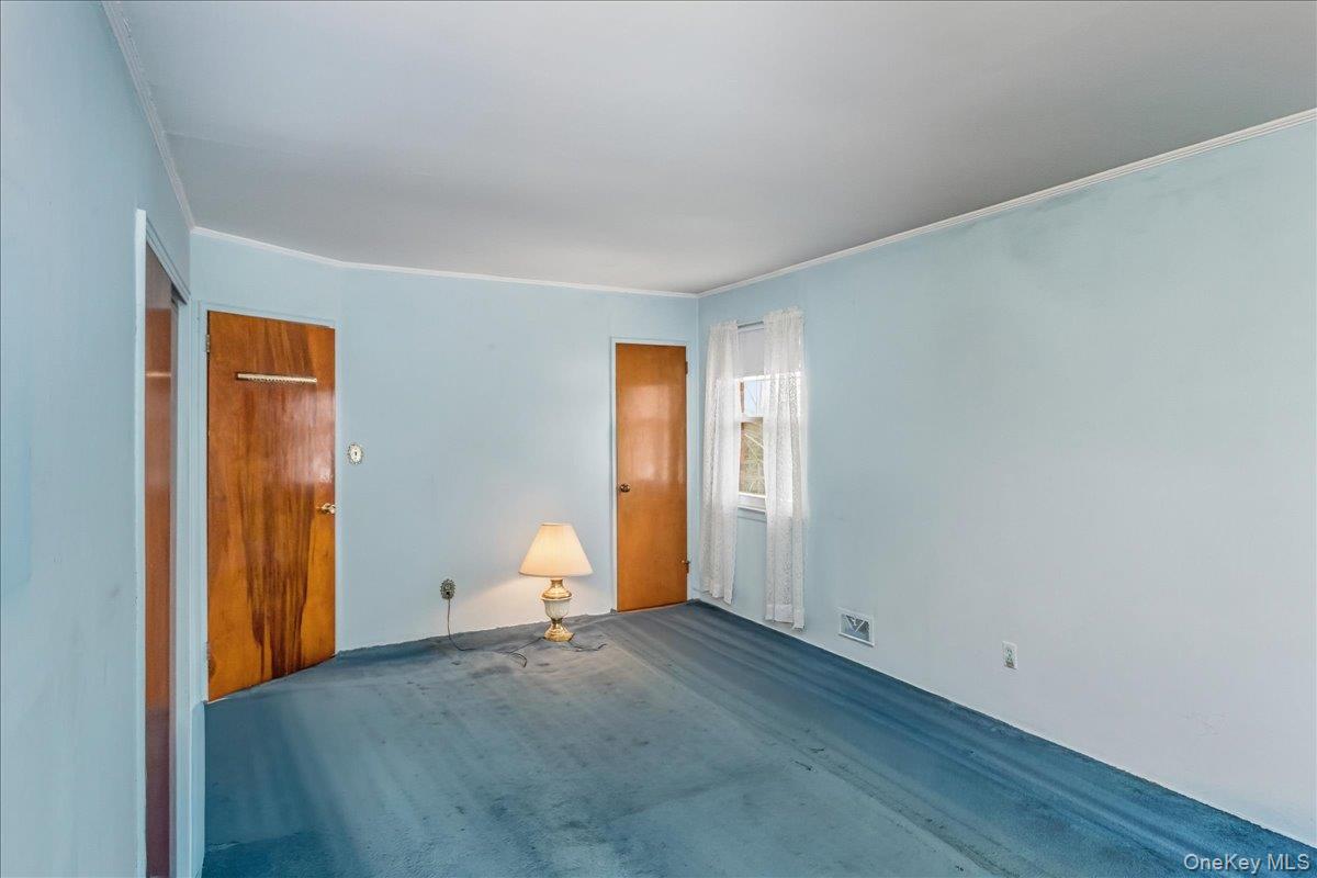 #11 photo, 2493 Lloyd Court, North Bellmore , NY 11710