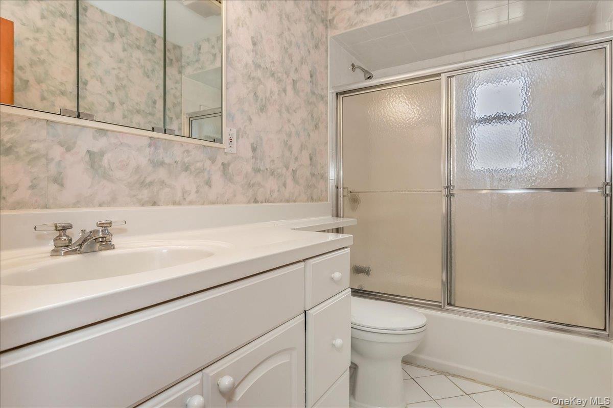 #15 photo, 2493 Lloyd Court, North Bellmore , NY 11710