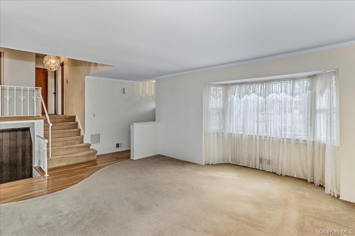 #5 photo, 2493 Lloyd Court, North Bellmore , NY 11710