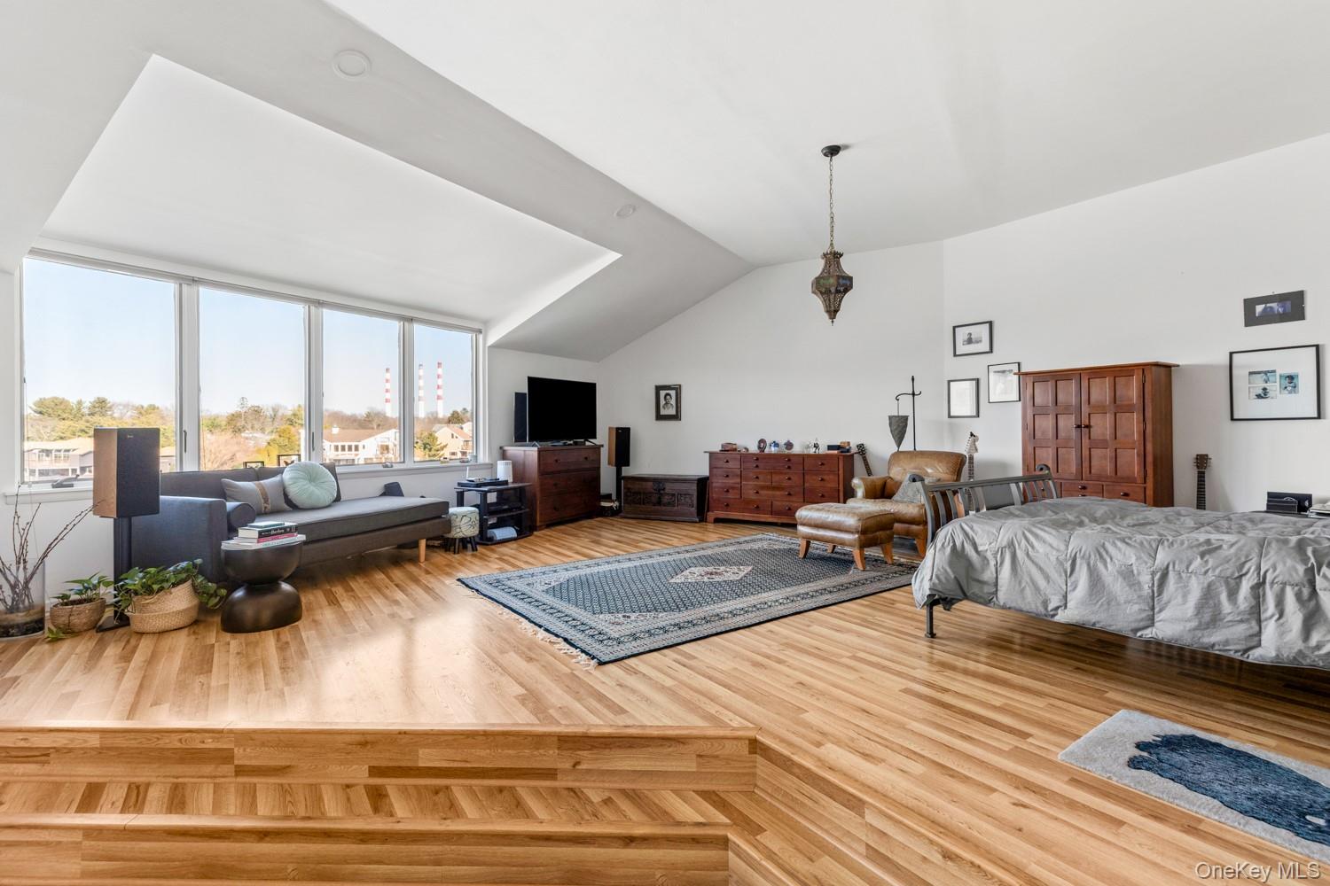 #19 photo, 6 Lady Janes Way, Northport , NY 11768