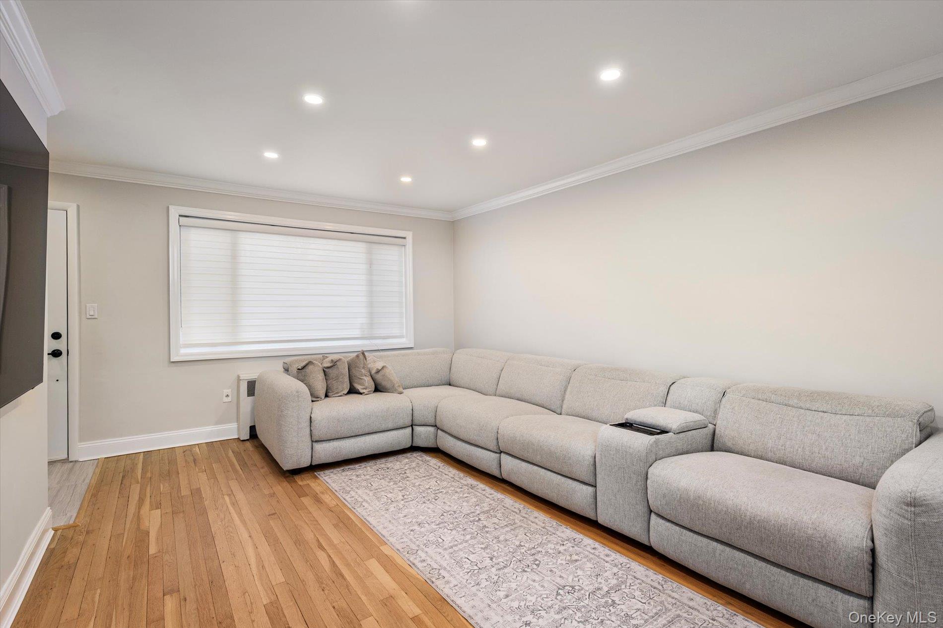 #6 photo, 14-50 212th Street, Bayside , NY 11360