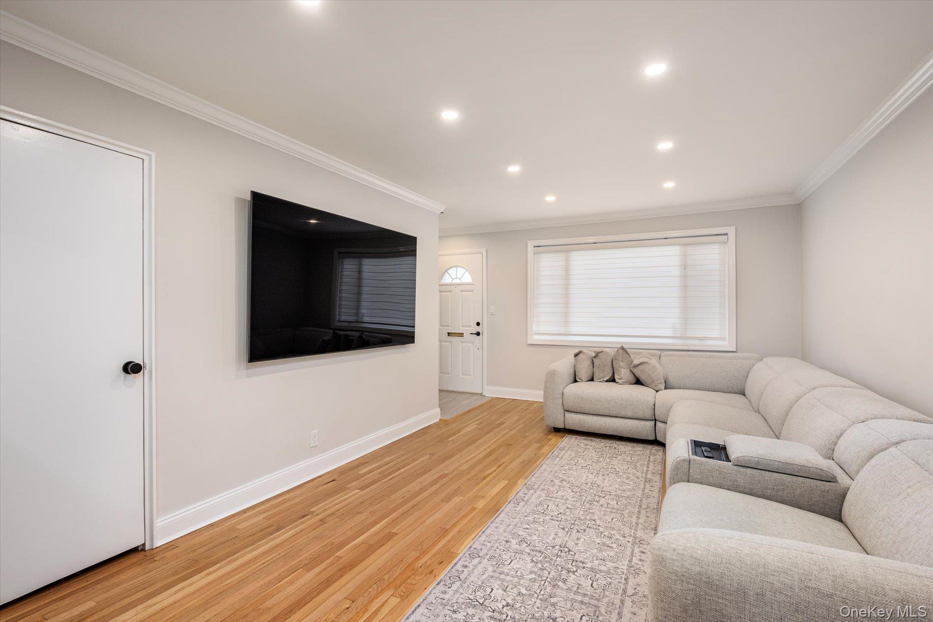 #7 photo, 14-50 212th Street, Bayside , NY 11360