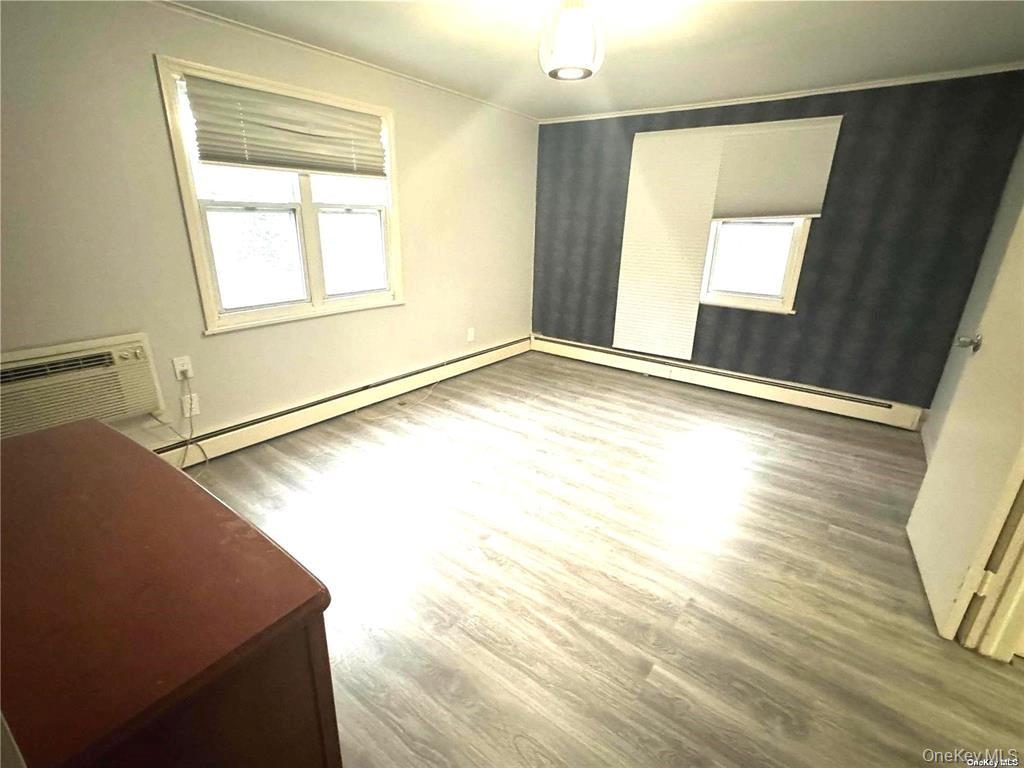 #19 photo, 107 Baker Hill Road, Great Neck , NY 11023