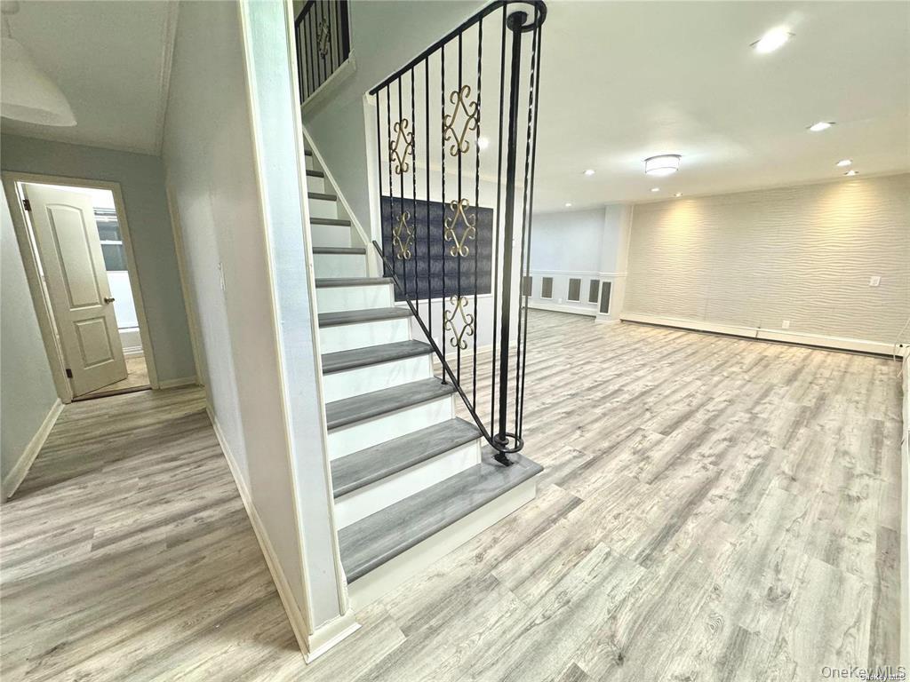 #4 photo, 107 Baker Hill Road, Great Neck , NY 11023