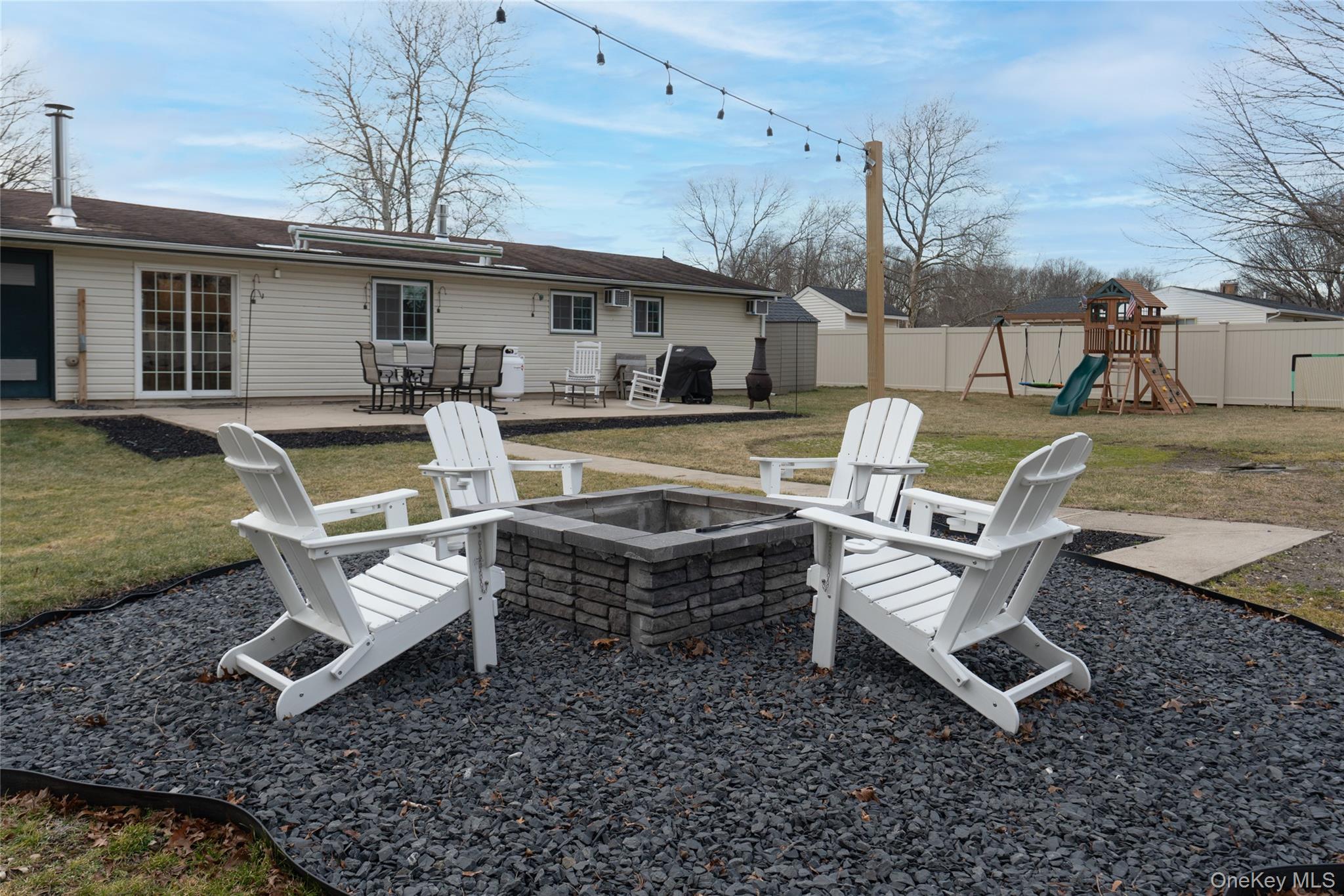 #10 photo, 167 8th Avenue, Holtsville , NY 11742