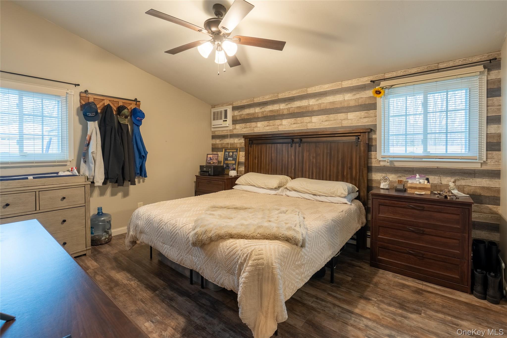 #8 photo, 167 8th Avenue, Holtsville , NY 11742