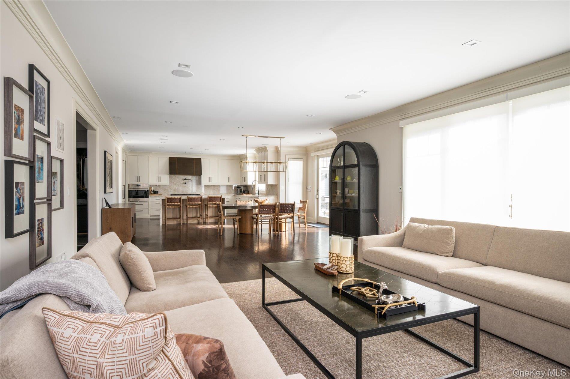 #11 photo, 365 Split Rock Road, Syosset , NY 11791