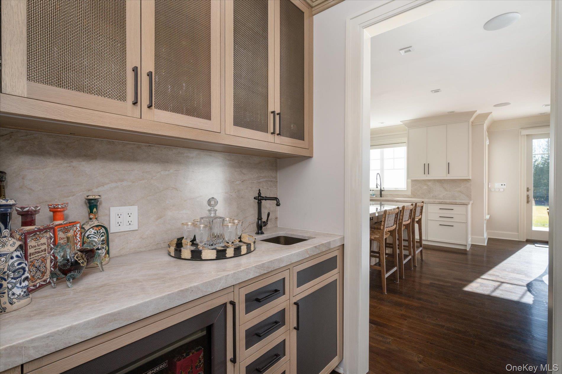 #15 photo, 365 Split Rock Road, Syosset , NY 11791