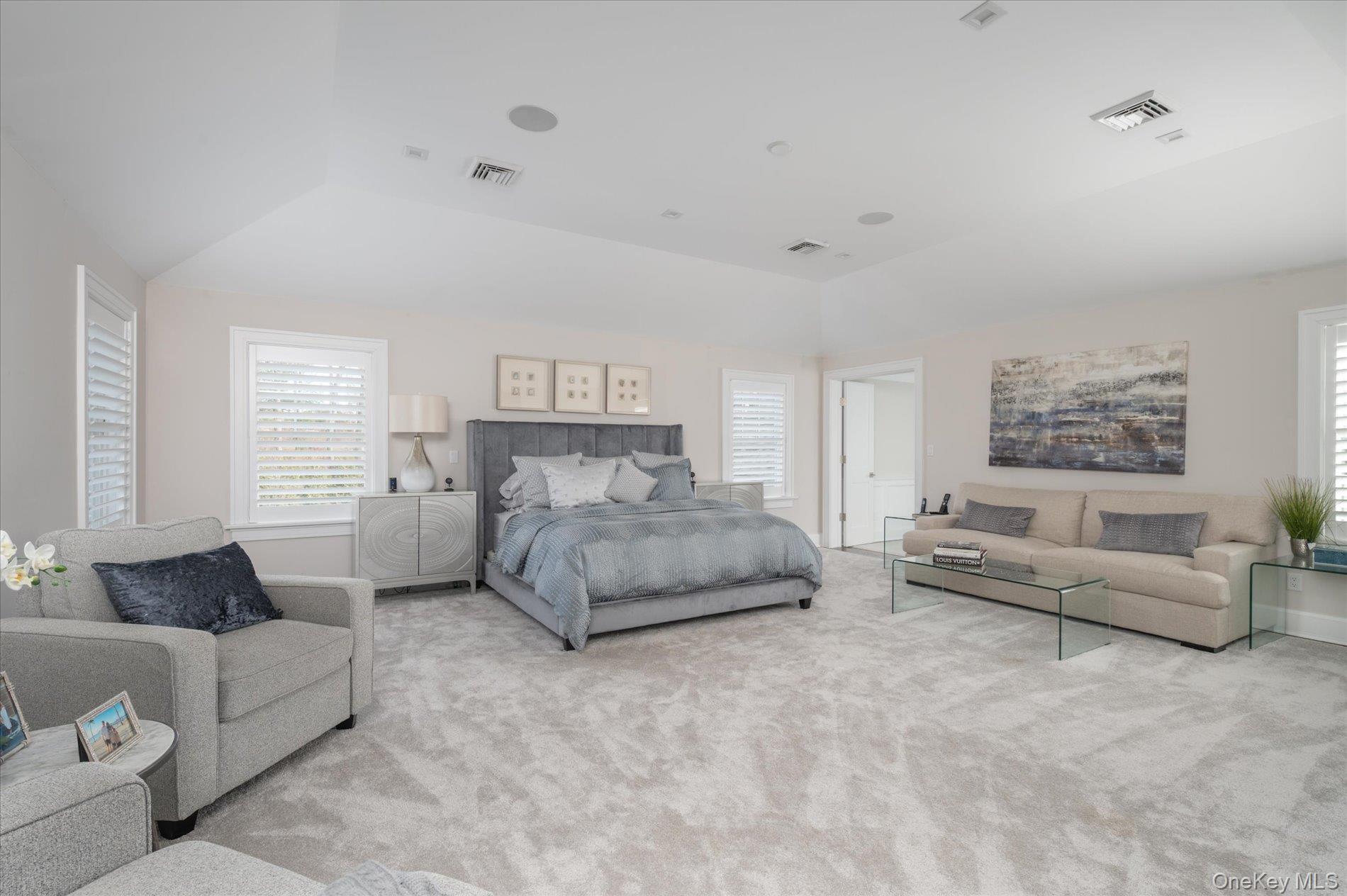 #19 photo, 365 Split Rock Road, Syosset , NY 11791