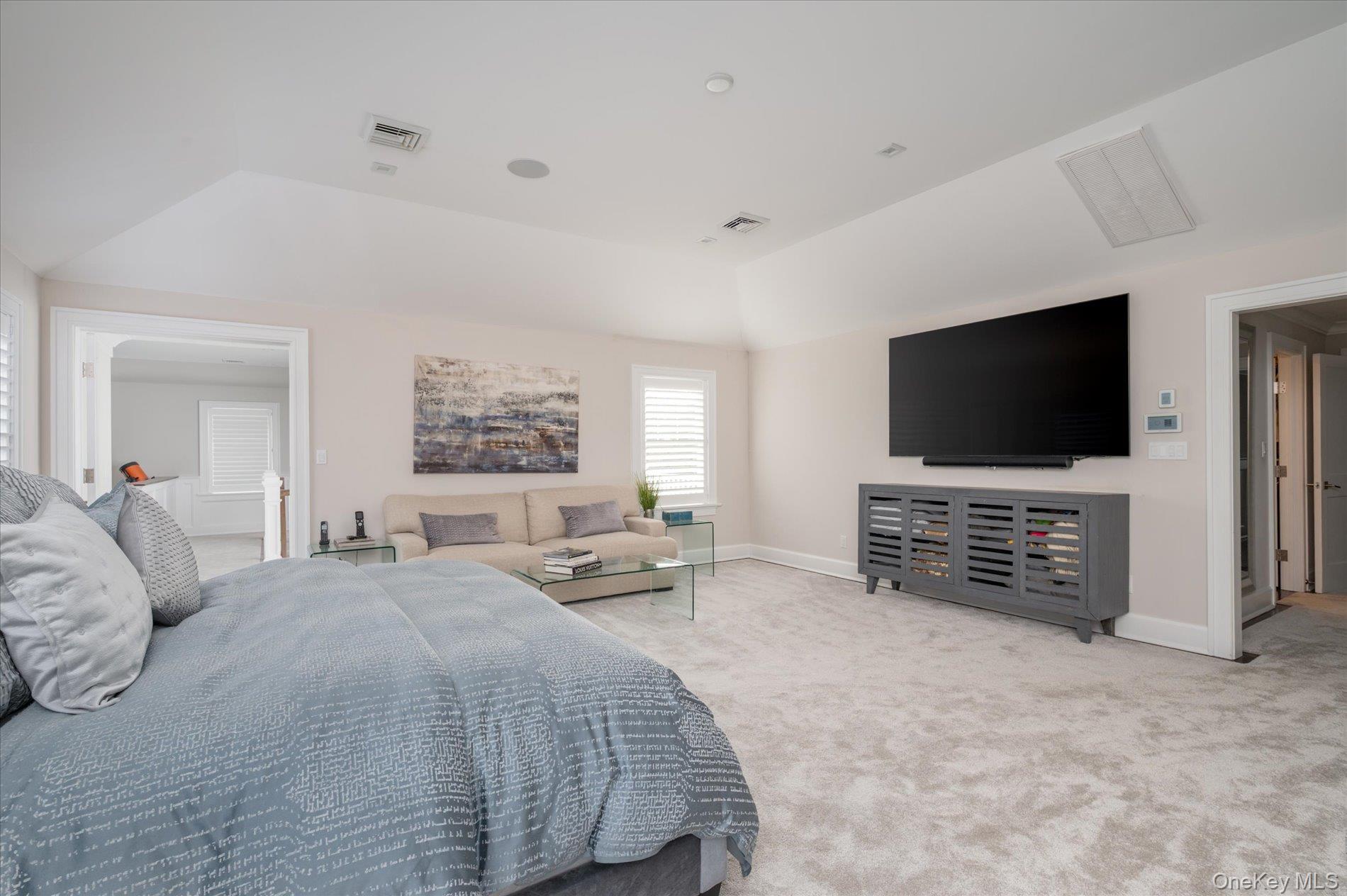 #20 photo, 365 Split Rock Road, Syosset , NY 11791