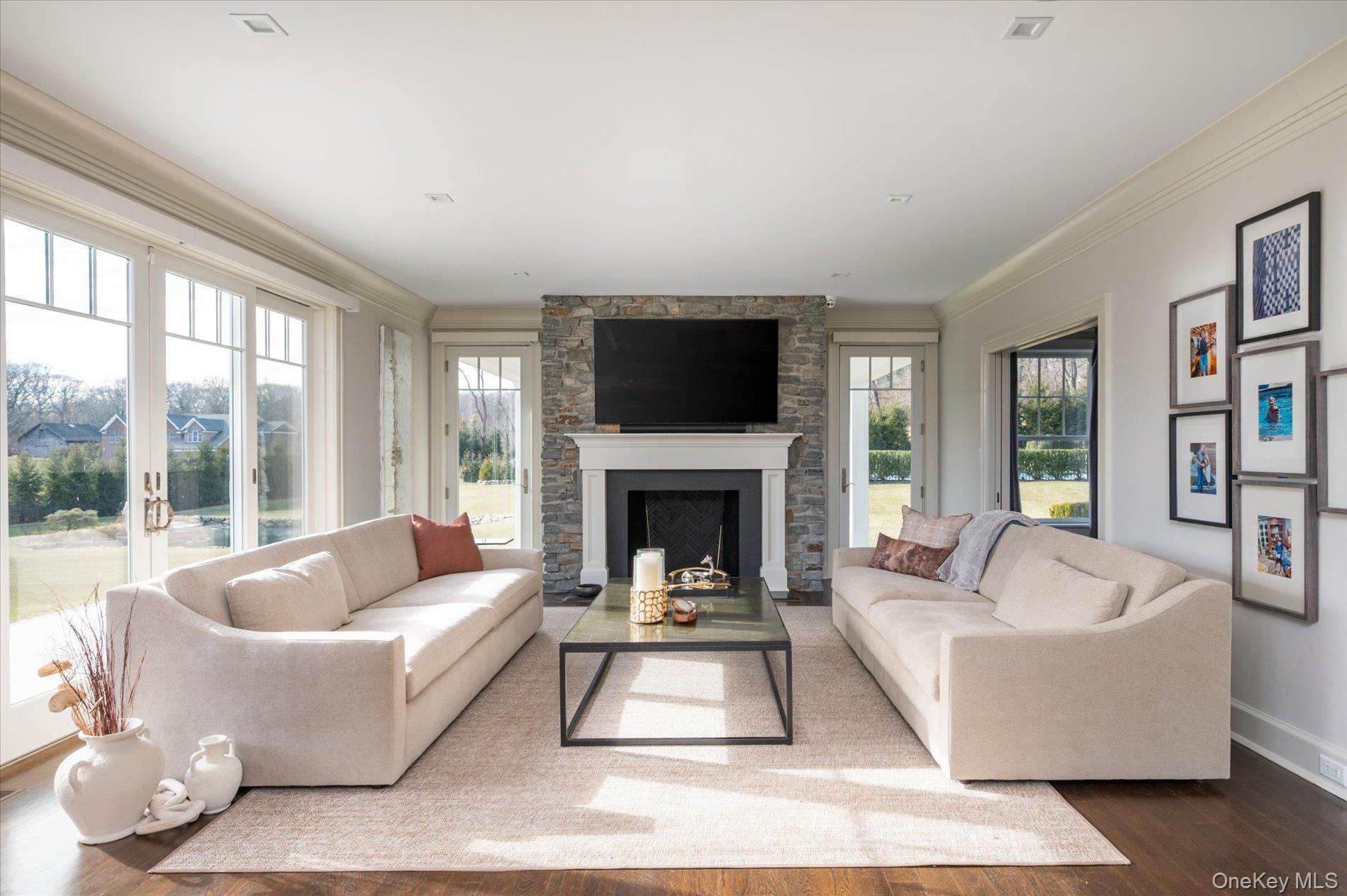 #9 photo, 365 Split Rock Road, Syosset , NY 11791