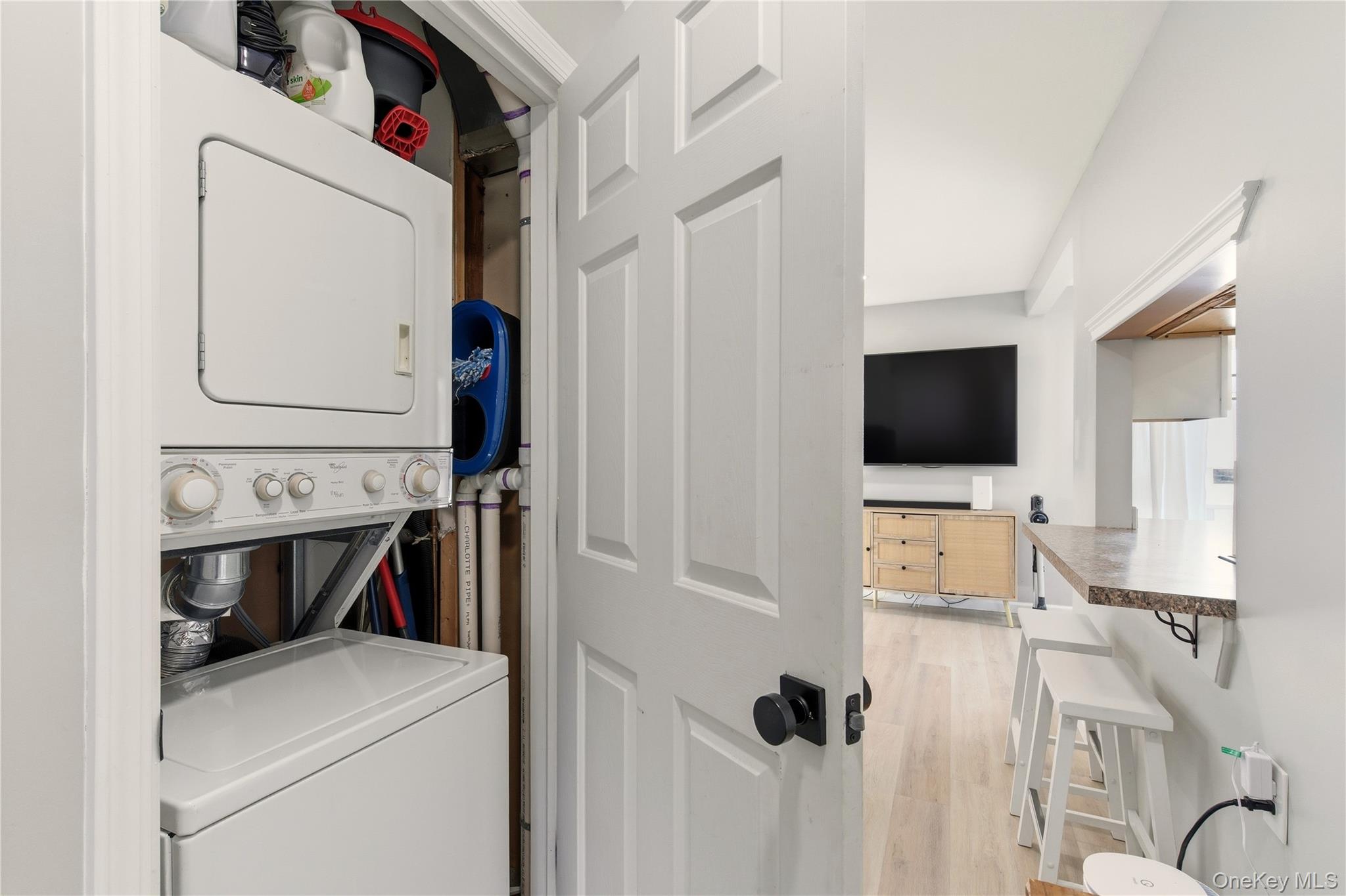 #11 photo, 76 Alhambra Road, Massapequa , NY 11758