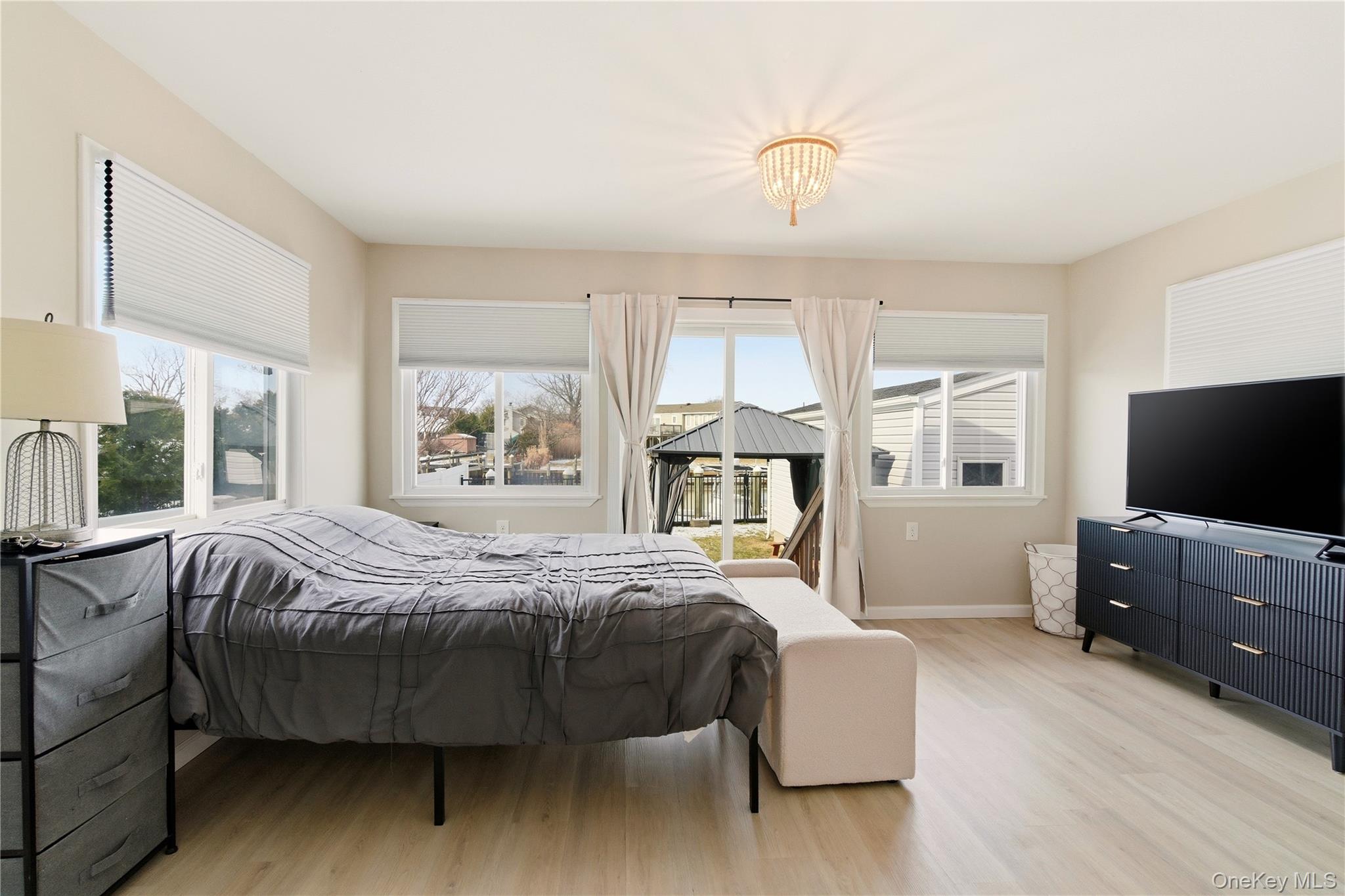 #12 photo, 76 Alhambra Road, Massapequa , NY 11758