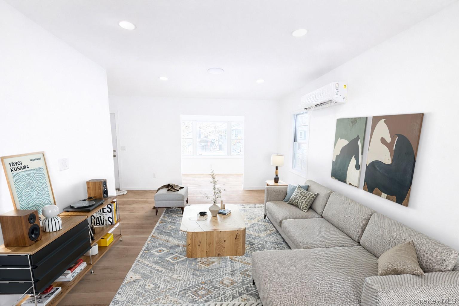 #2 photo, 112-16 198th Street, Saint Albans , NY 11412