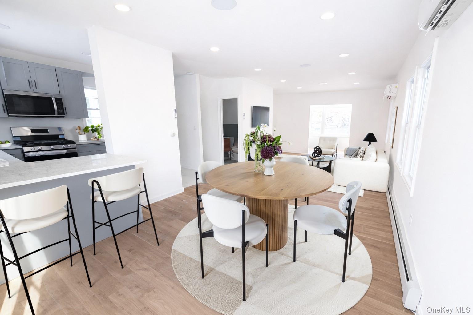 #4 photo, 112-16 198th Street, Saint Albans , NY 11412