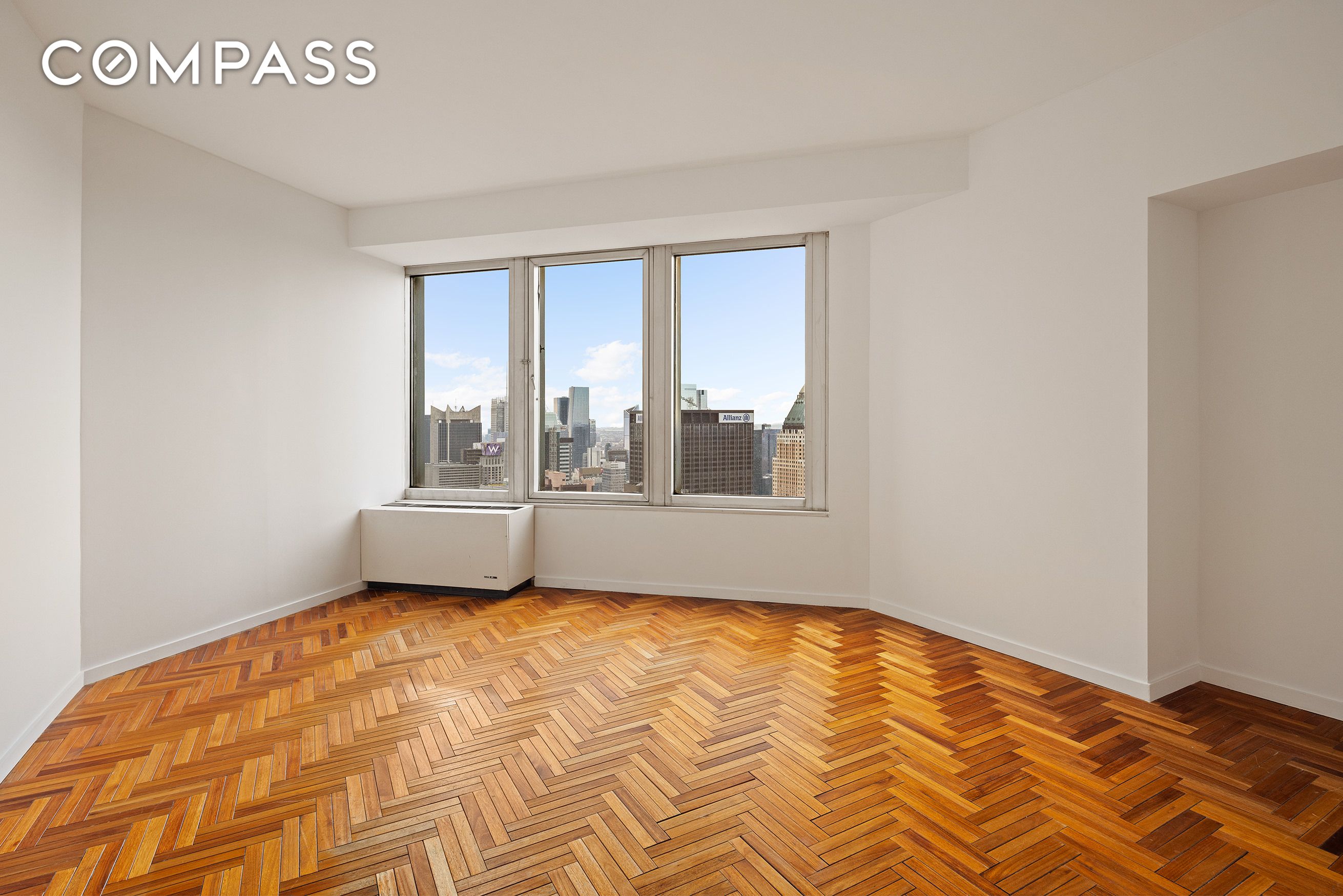 #21 photo, 150 W 56th Street, Midtown , NY 10019