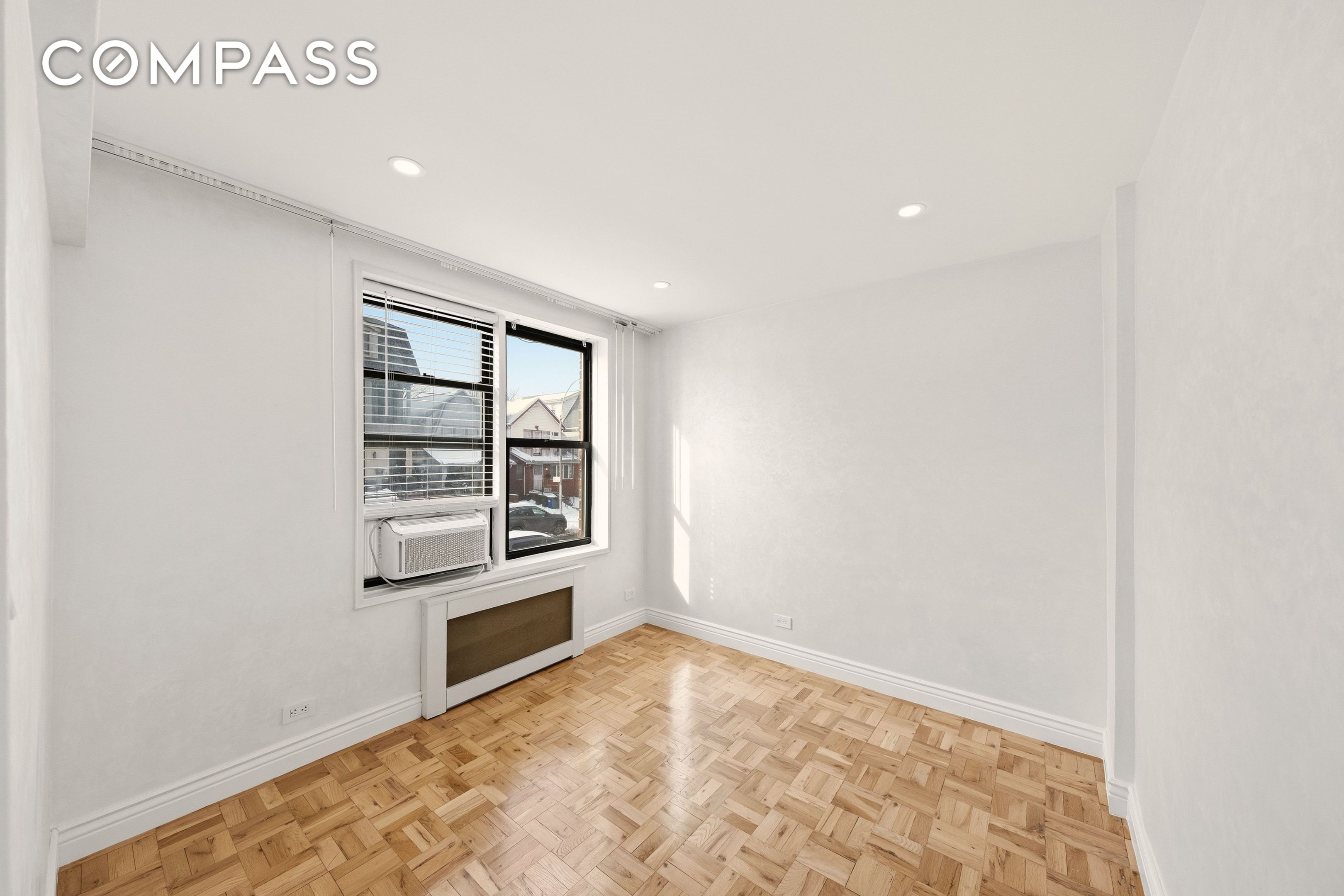 #7 photo, 1577 E 17th Street, Midwood , NY 11230