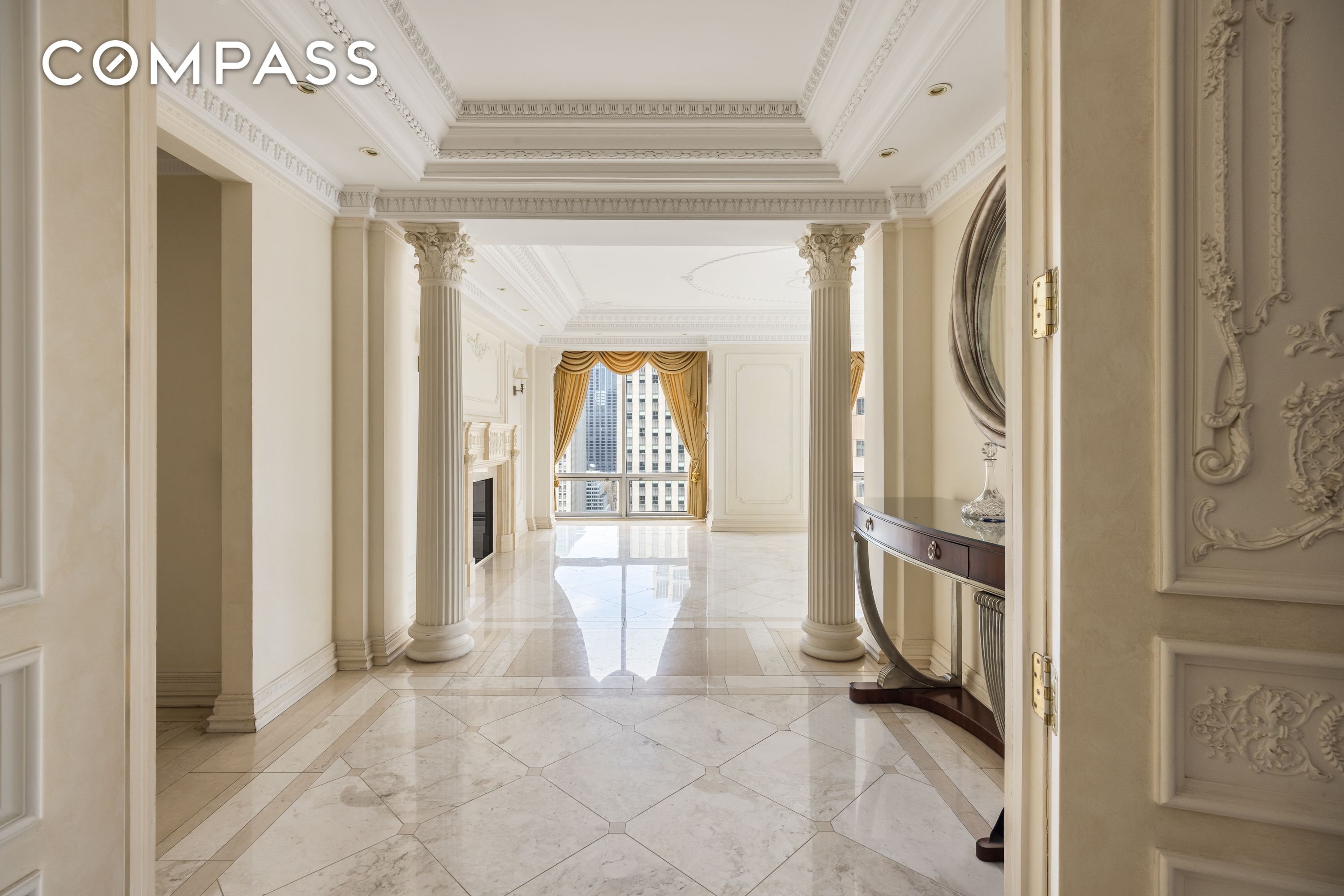 #12 photo, 641 5th Avenue, Midtown East , NY 10022