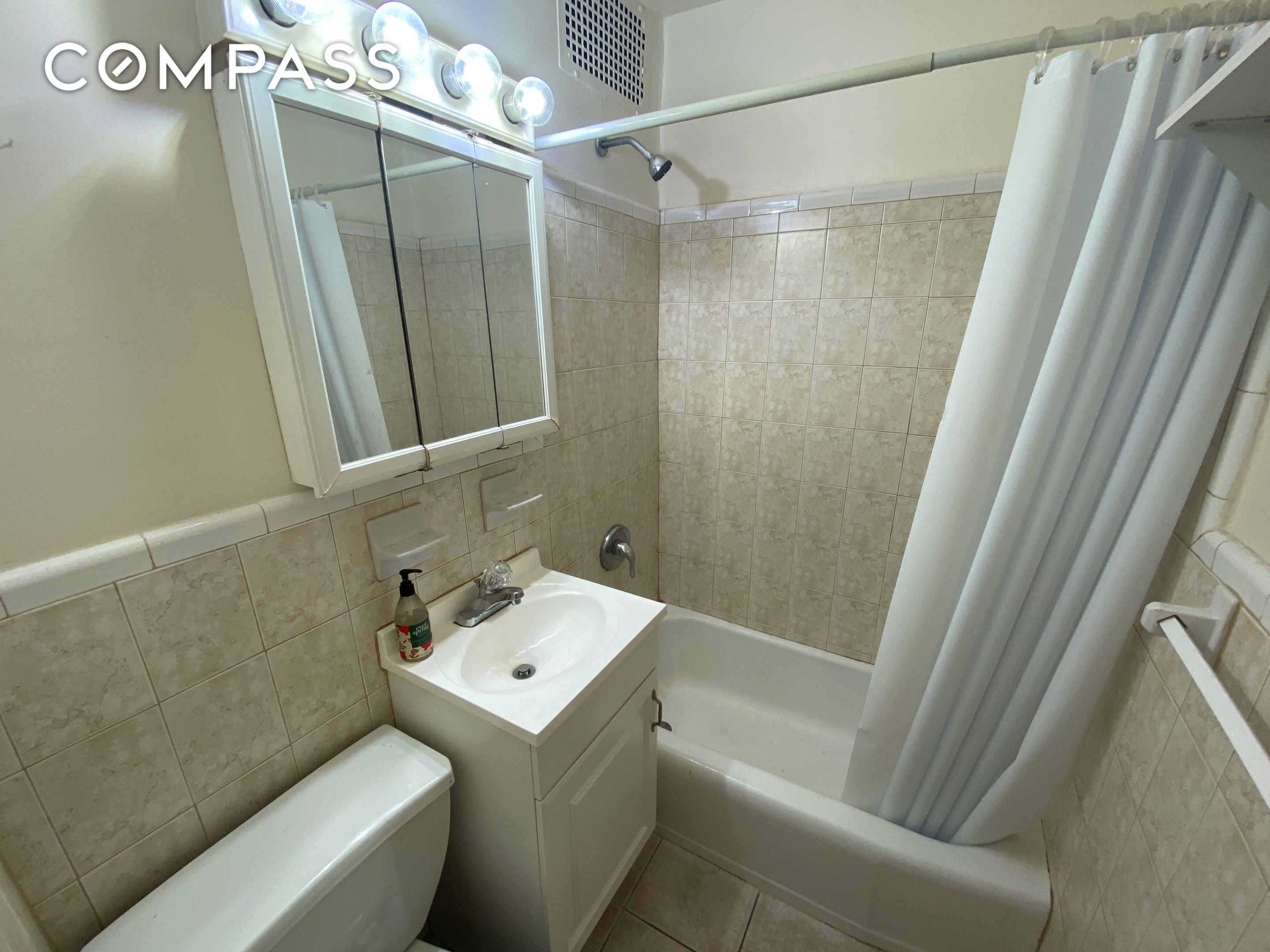 #3 photo, New York City, Upper East Side , NY 10128