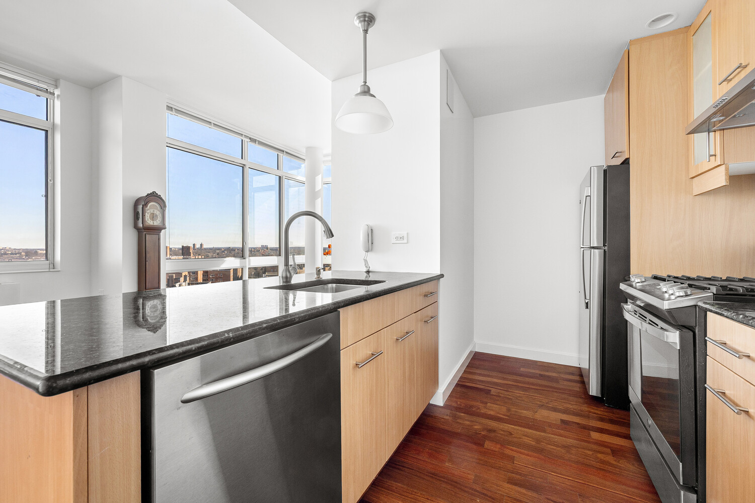 #8 photo, 107-24 71ST Road, Forest Hills , NY 11375