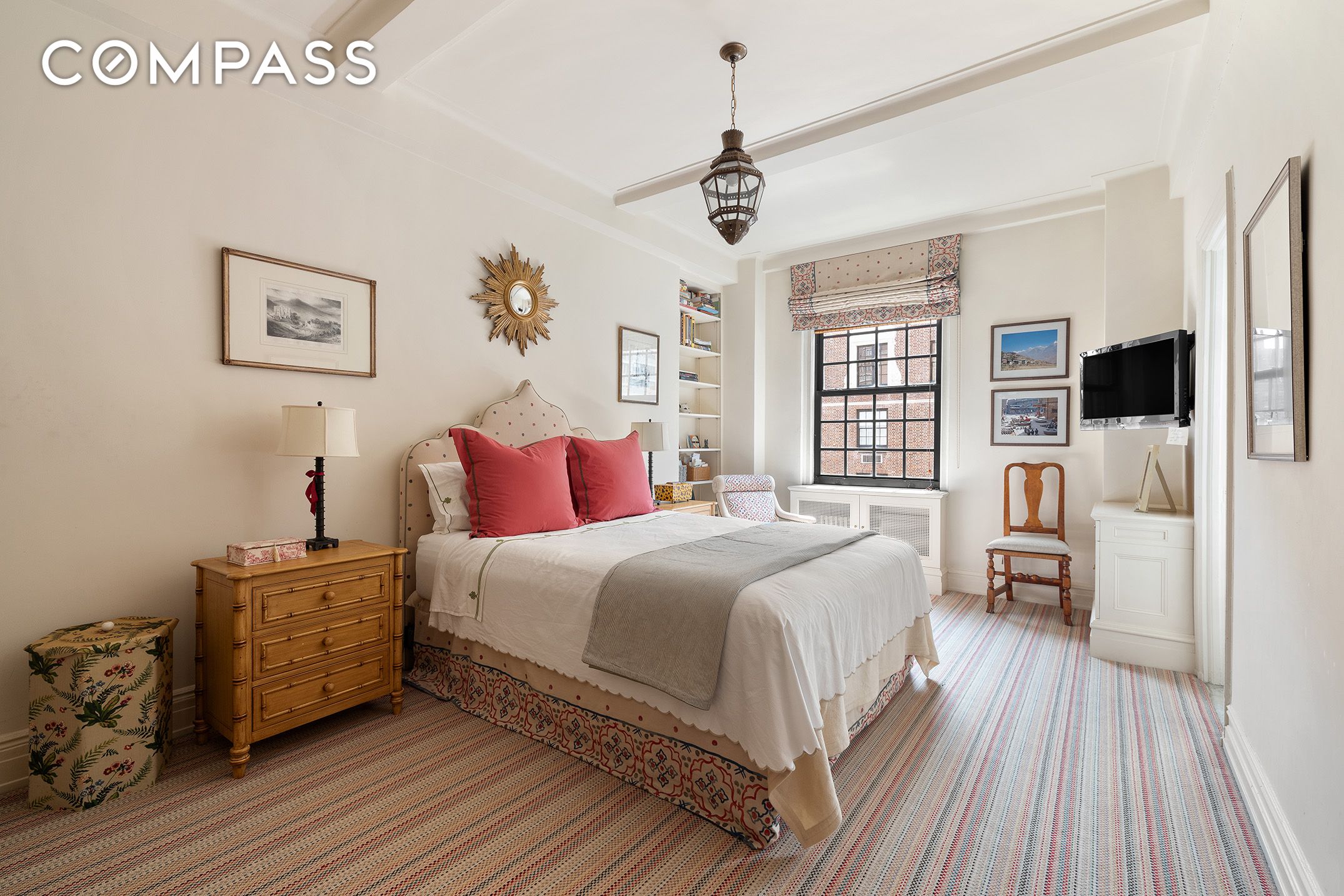 #11 photo, 129 E 69th Street, Lenox Hill , NY 10021