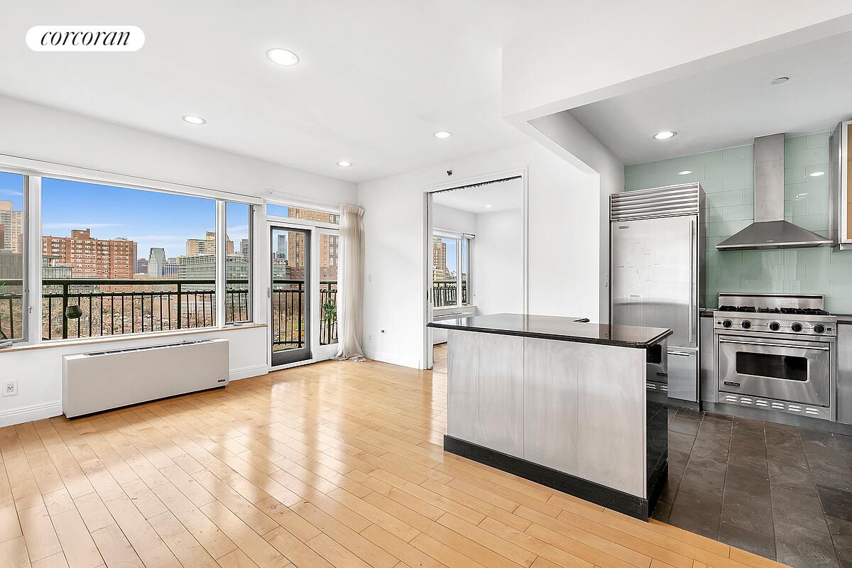 #1 photo, Brooklyn, Downtown Brooklyn , NY 11201