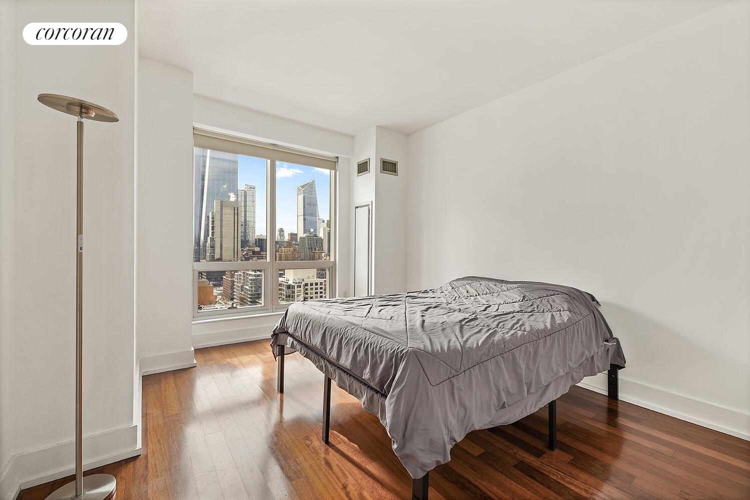 #4 photo, New York City, Hell's Kitchen , NY 10036