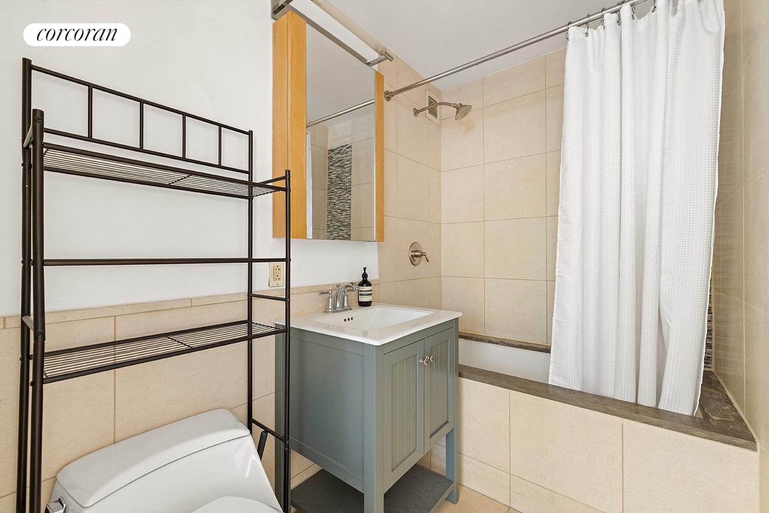 #5 photo, New York City, Hell's Kitchen , NY 10036