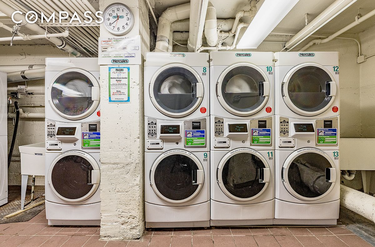 #13 photo, 25 Minetta Lane, Greenwich Village , NY 10012