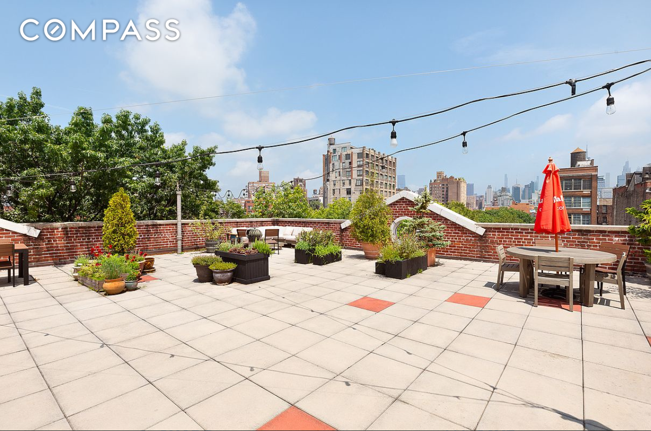 #7 photo, 25 Minetta Lane, Greenwich Village , NY 10012