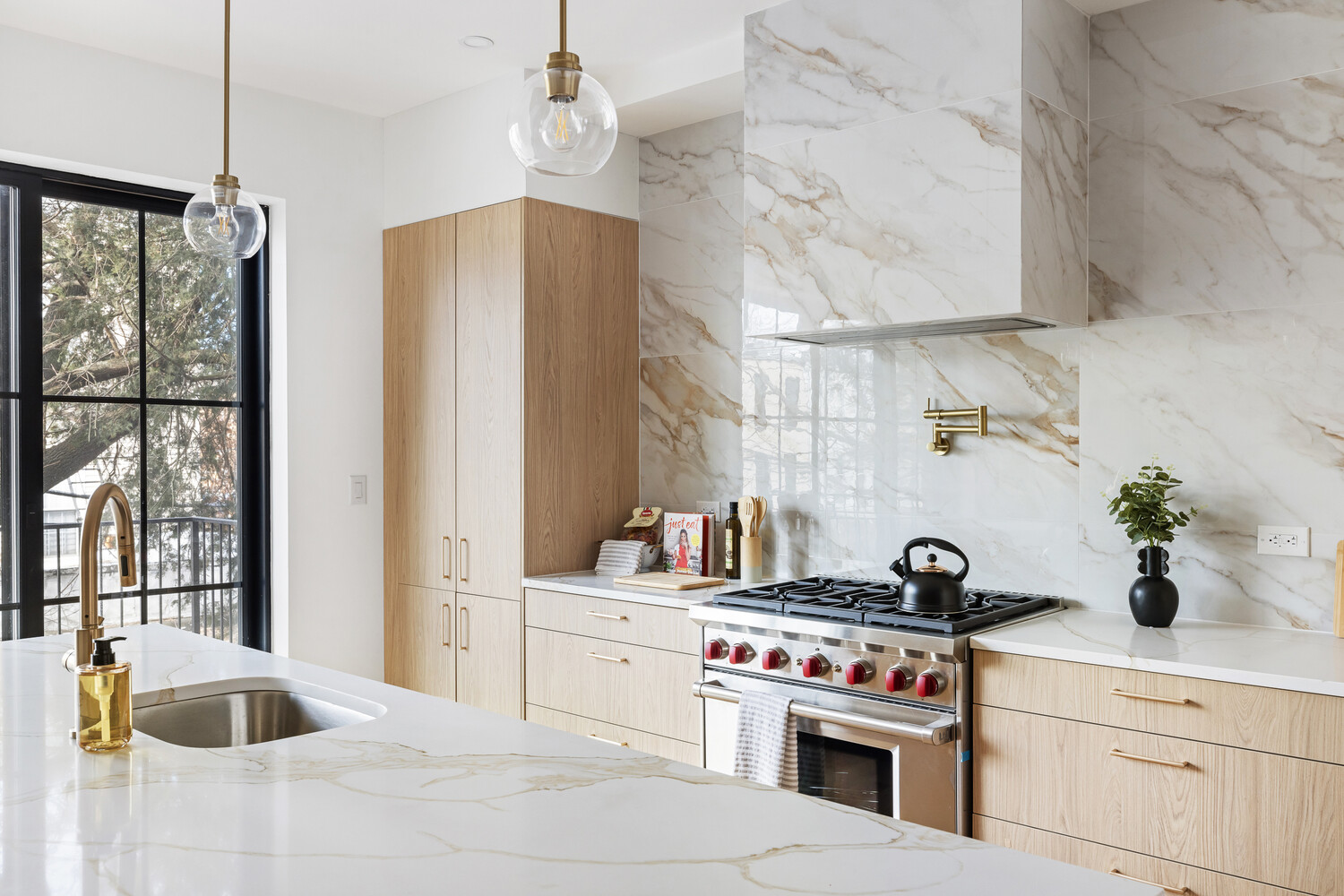 #11 photo, 735 CHAUNCEY Street, Bushwick , NY 11207