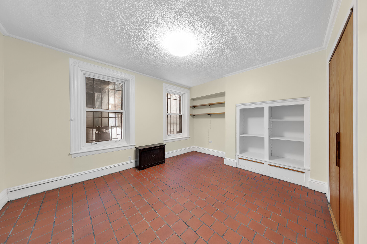 #4 photo, 39 8TH Avenue, Park Slope , NY 11217