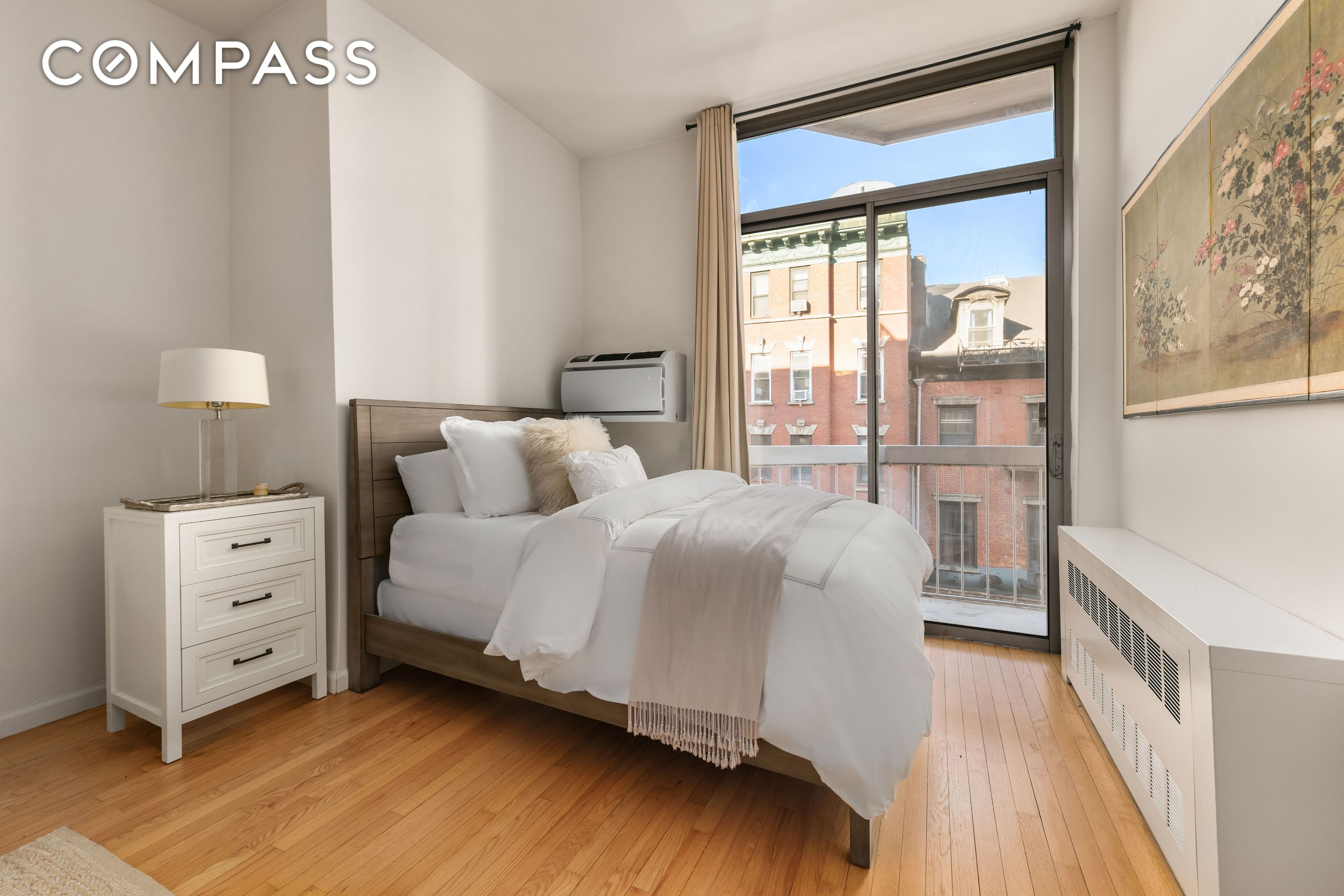 #5 photo, 184 Thompson Street, Greenwich Village , NY 10012