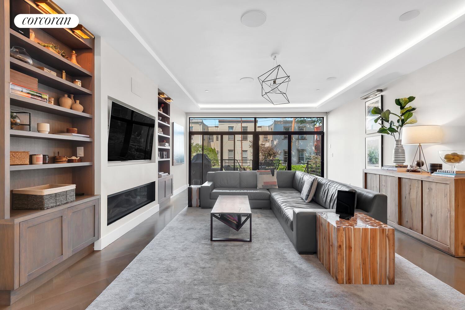 #1 photo, Brooklyn, Greenpoint , NY 11222