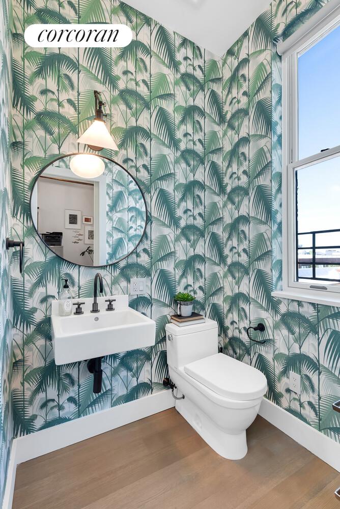 #18 photo, Brooklyn, Greenpoint , NY 11222