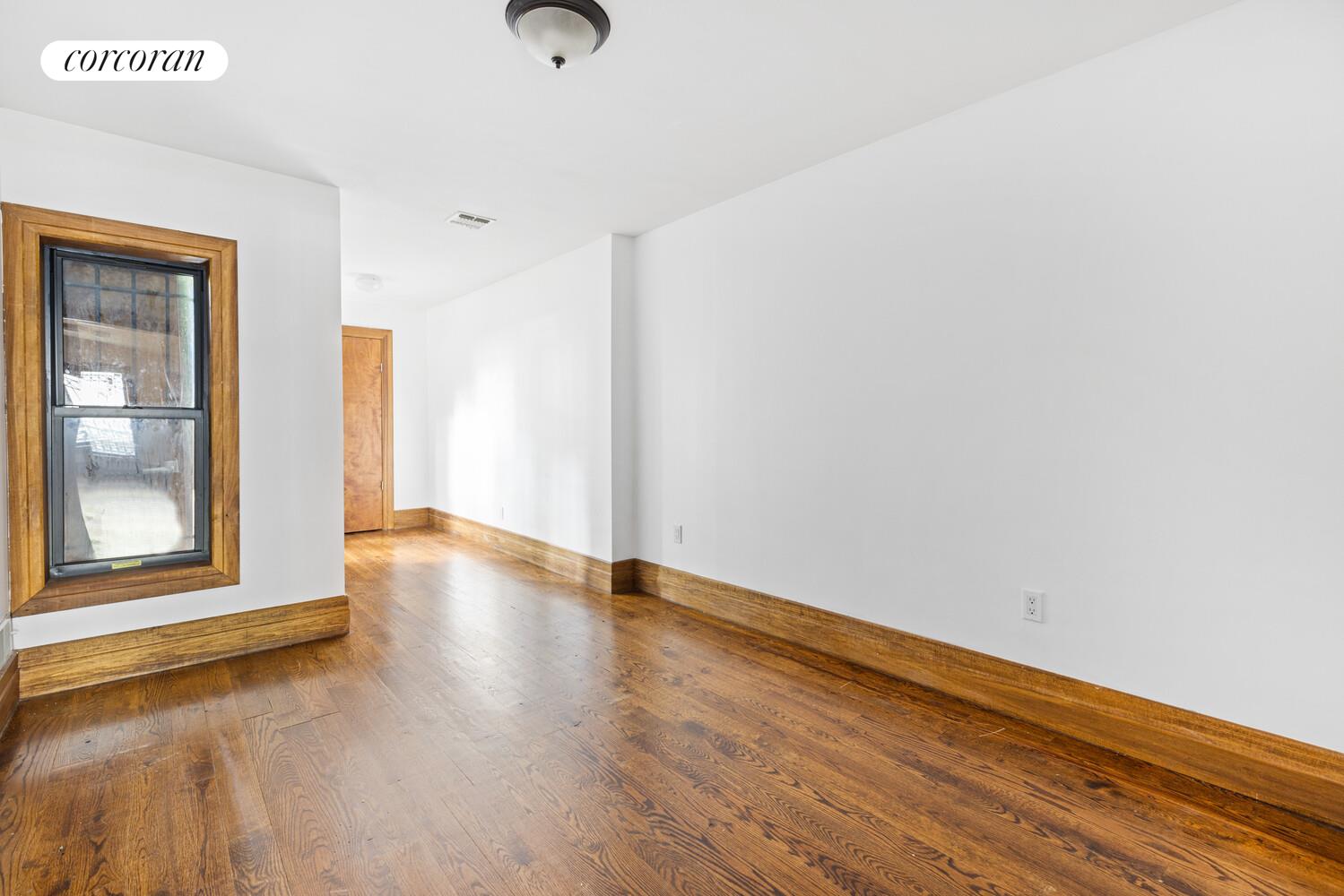 #7 photo, 620 MONROE Street, Stuyvesant Heights , NY 11221