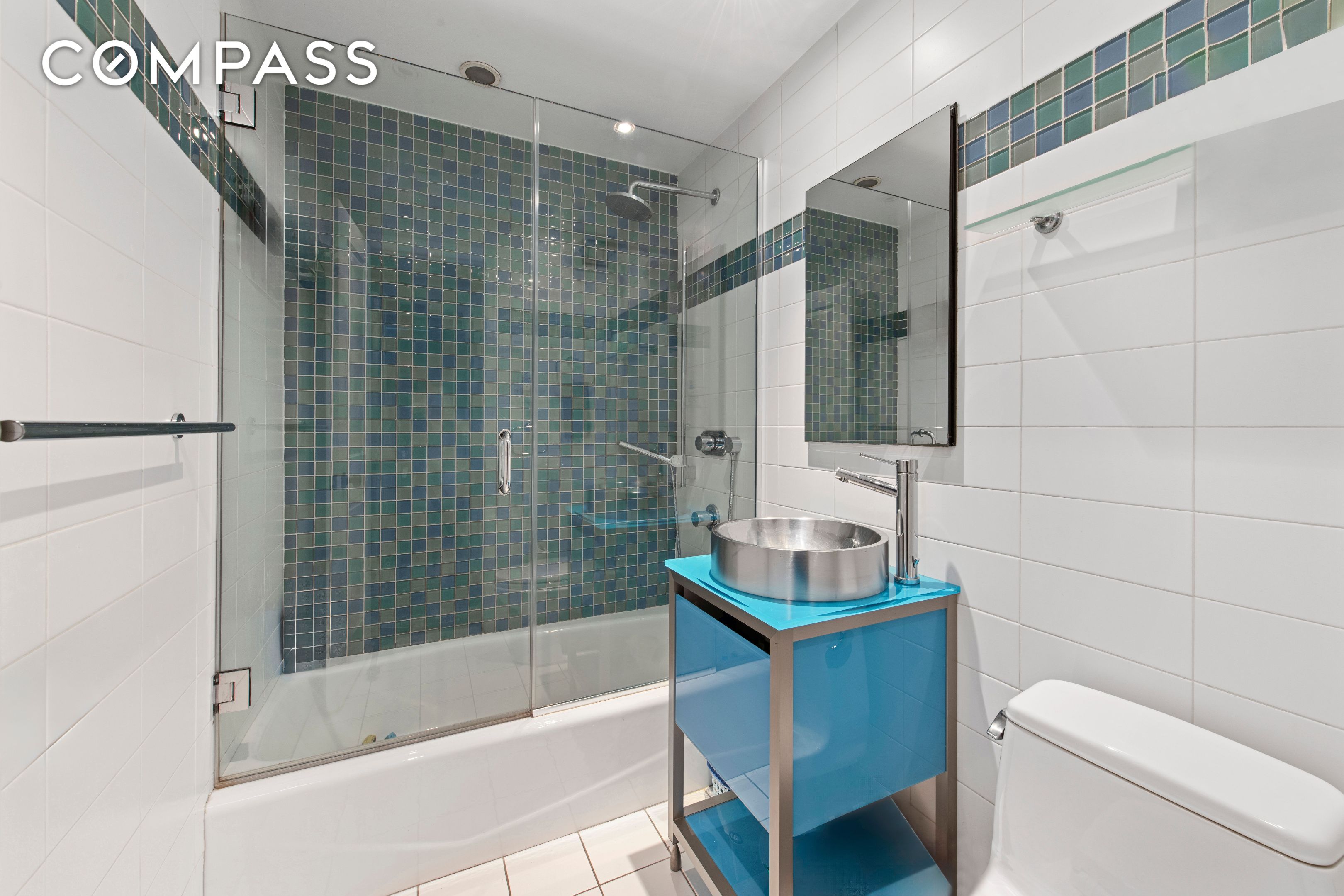 #17 photo, New York City, Sutton Place , NY 10022