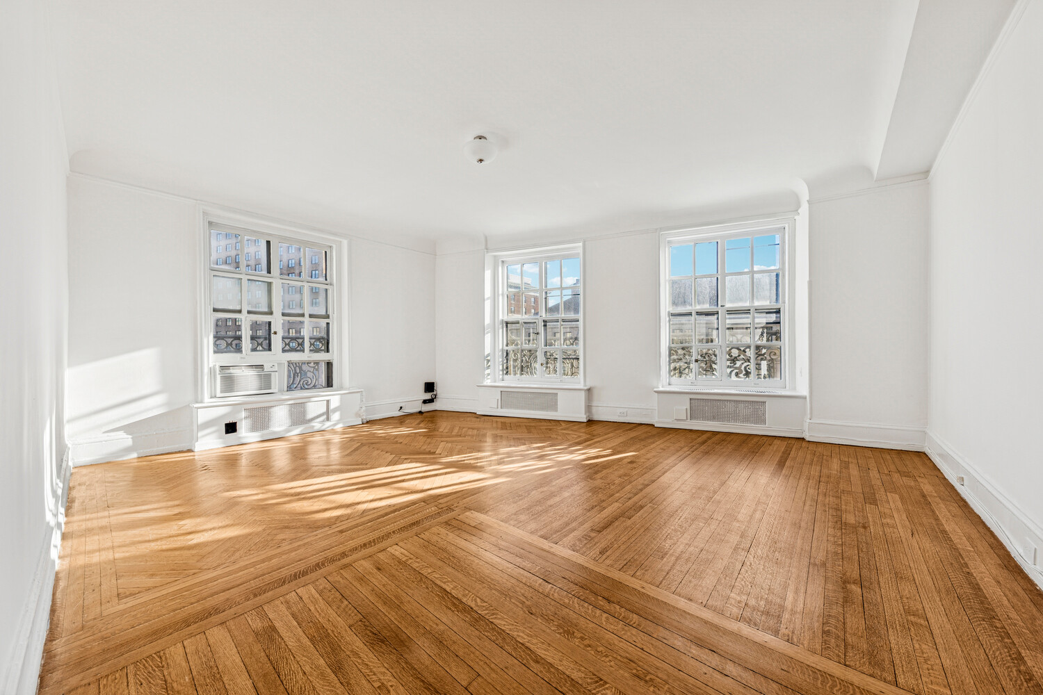 #3 photo, 2109 BROADWAY, Upper West Side , NY 10023
