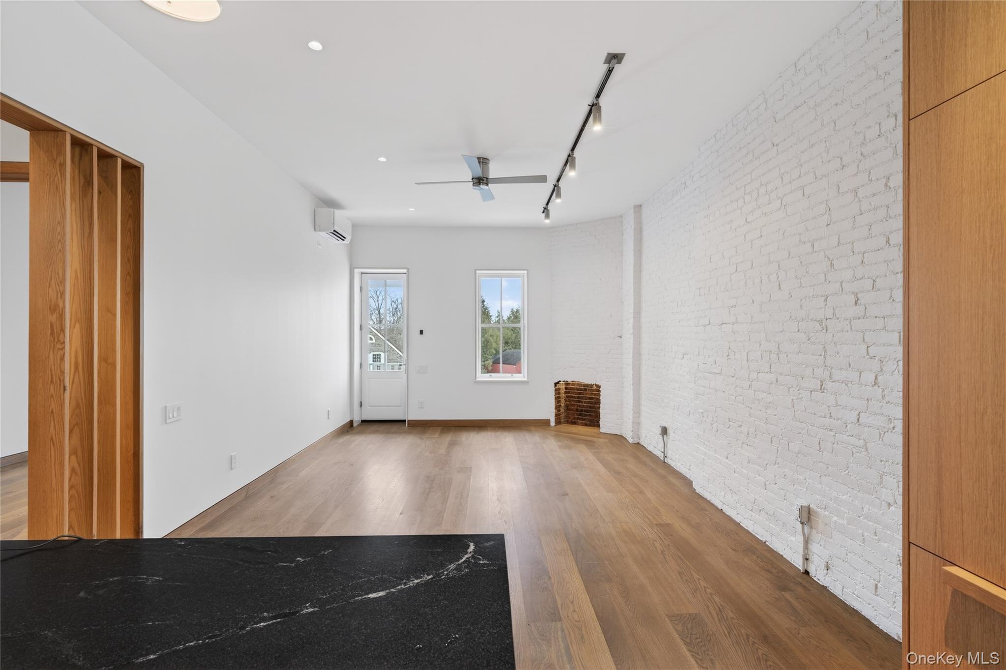 #13 photo, 316 Wall Street, Kingston , NY 12401